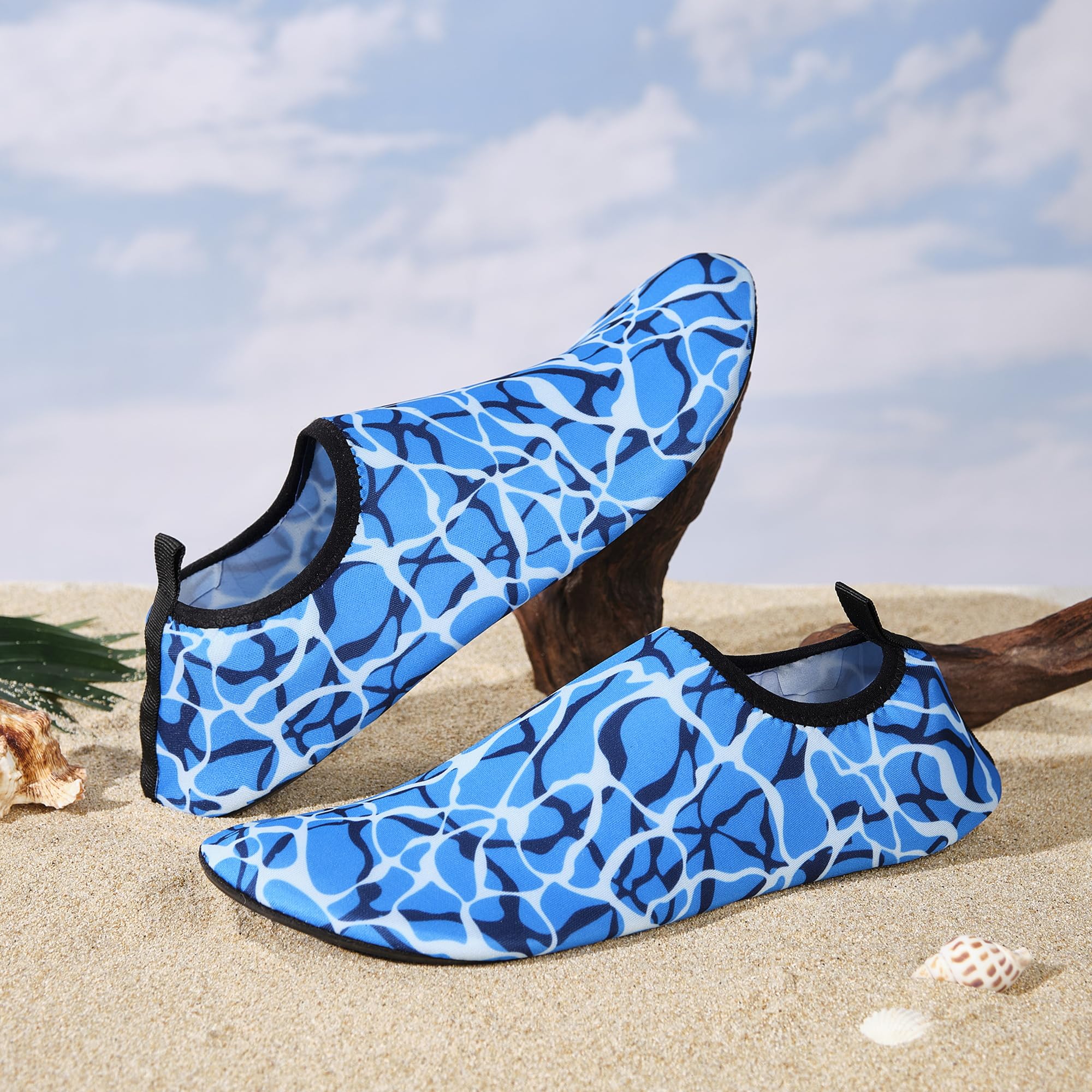 **Men's & Women's Quick-Dry Water Shoes - Barefoot Aqua Socks for Beach, Swim, Surf, Yoga, Camping & Outdoor Activities**