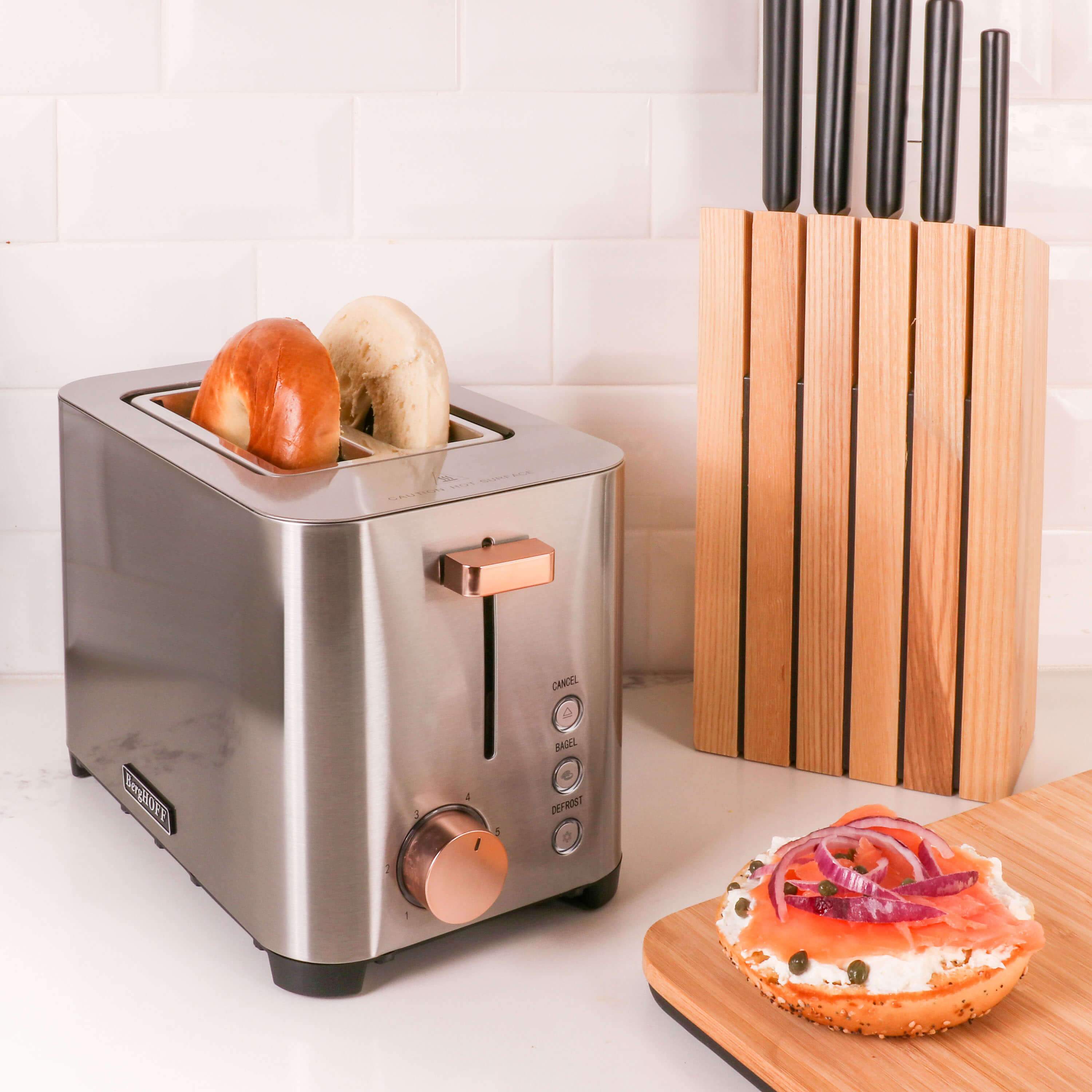 BergHOFF Ouro Gold 2 Slice Stainless Steel Toaster 850W - Compact Countertop Toaster for Perfect Breakfast Toast, Bagels & Pastries - Ideal for Kitchens, Dorms & Small Spaces