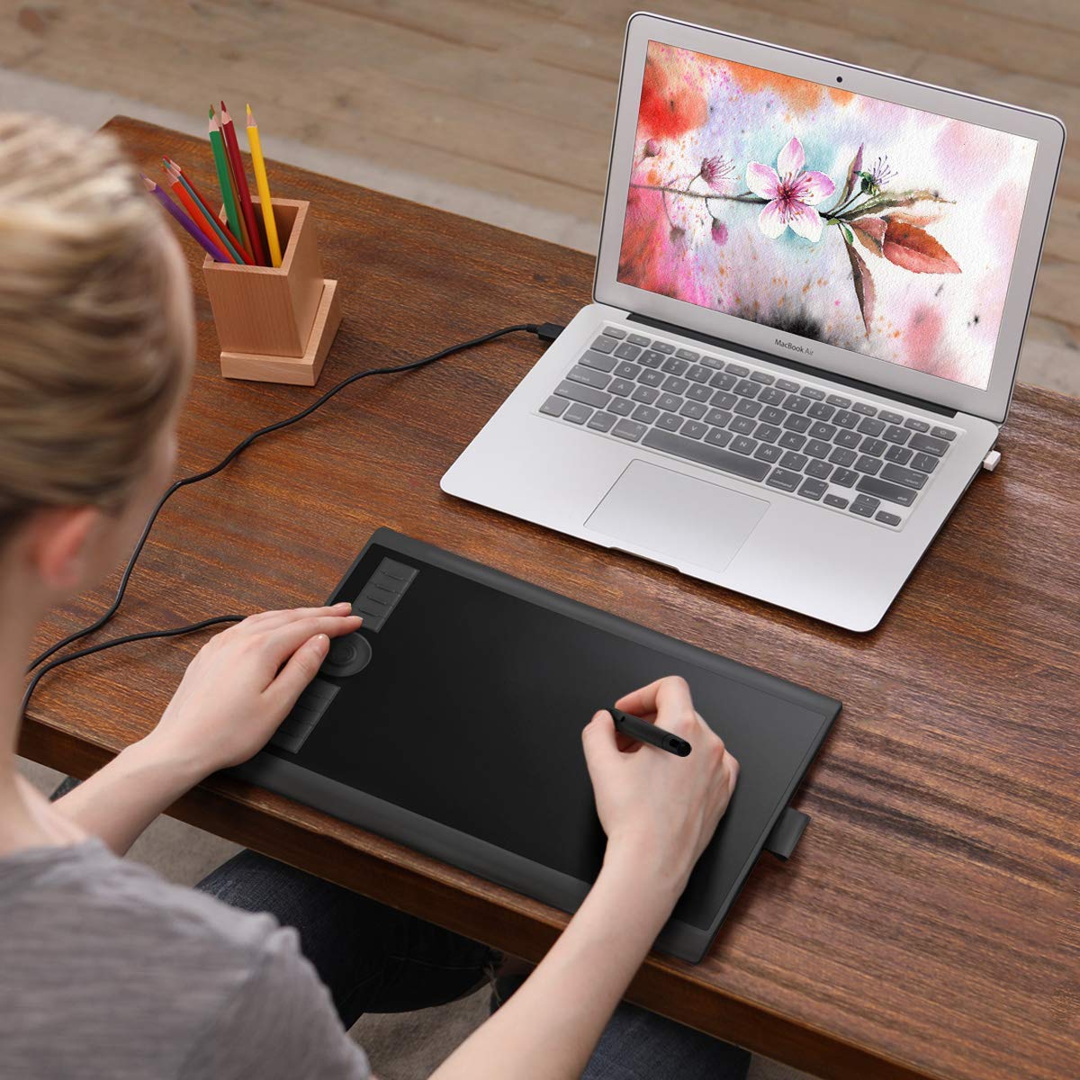 GAOMON M10K2018 10 x 6.25 Inch Battery-Free Graphic Drawing Tablet with Stand - Digital Art Pen Display for Artists, Designers & Illustrators - Perfect for Sketching, Animation & Photo Editing on Windows/Mac