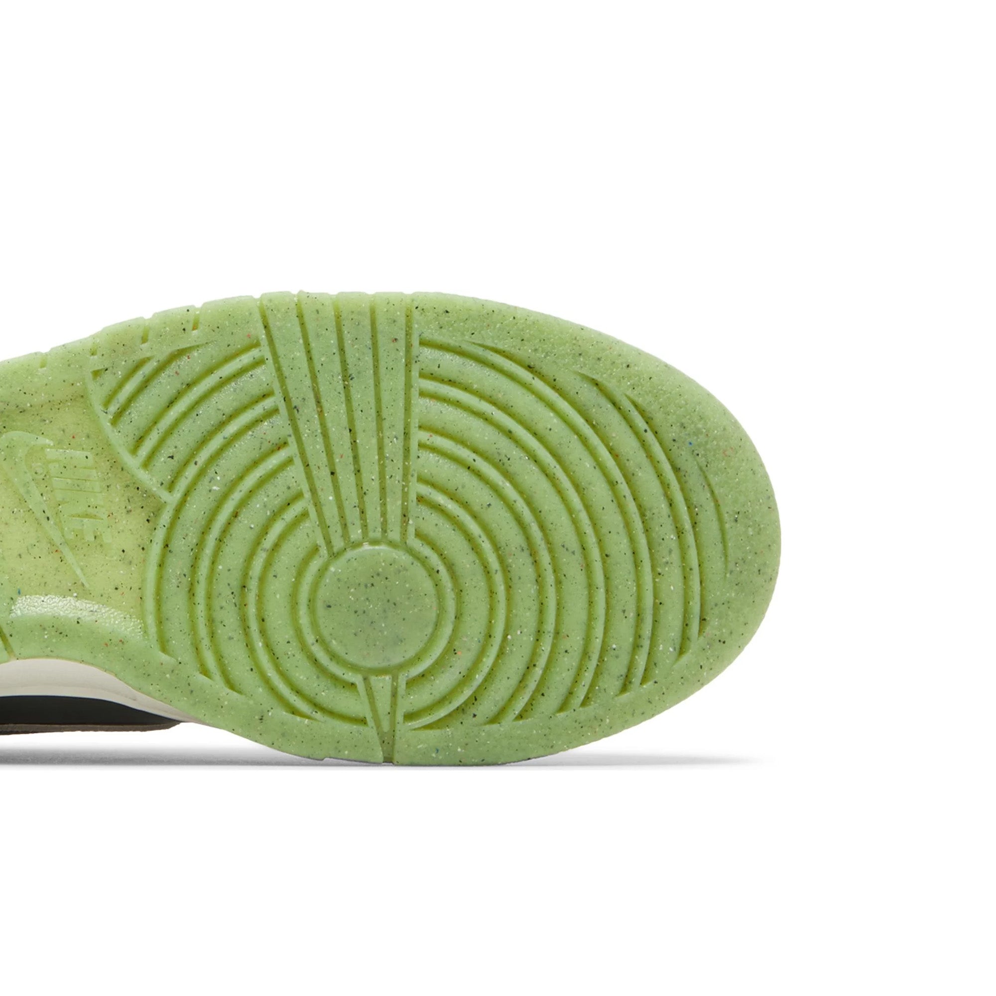 Nike Dunk Low 'Ghost Green' GS Sneakers (2022) - Stylish & Comfortable Basketball Shoes for Women & Girls - Perfect for Casual Wear, Street Fashion & School