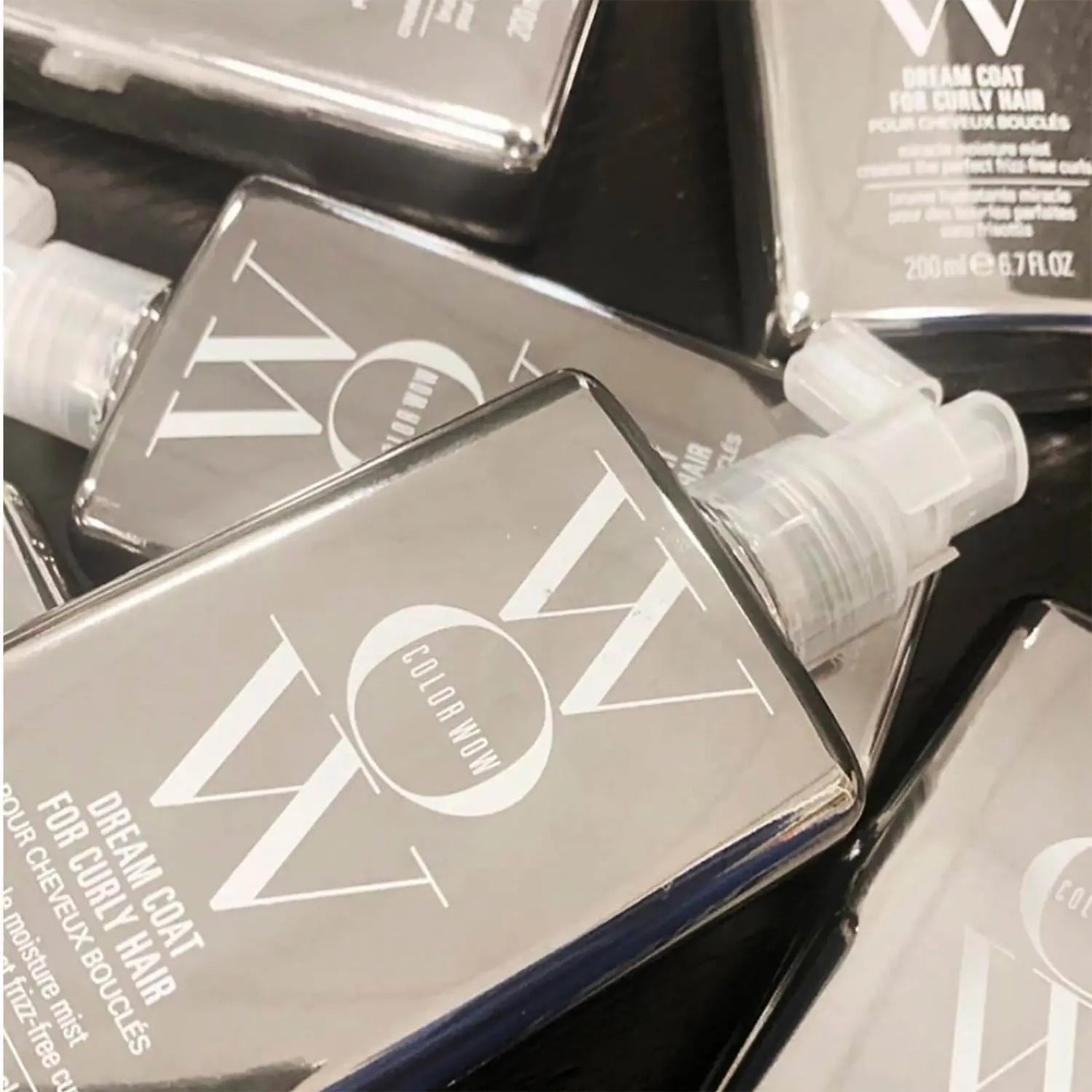 Color Wow Dream Coat Anti-Frizz Spray for Curly Hair - Hydrating Leave-In Treatment for Defined Curls & Shine | Perfect for Daily Styling & Humidity Protection