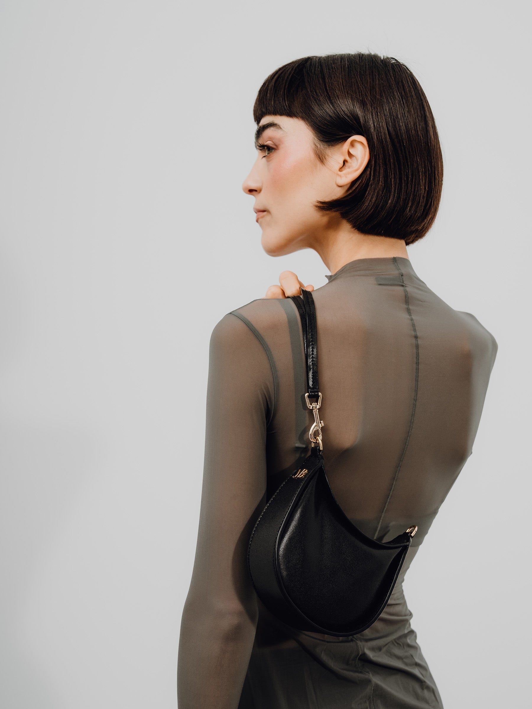 Vegan Leather Shoulder Bag for Women & Men | Kingston MIRUM® Black | Perfect for Work, Travel & Everyday Use
