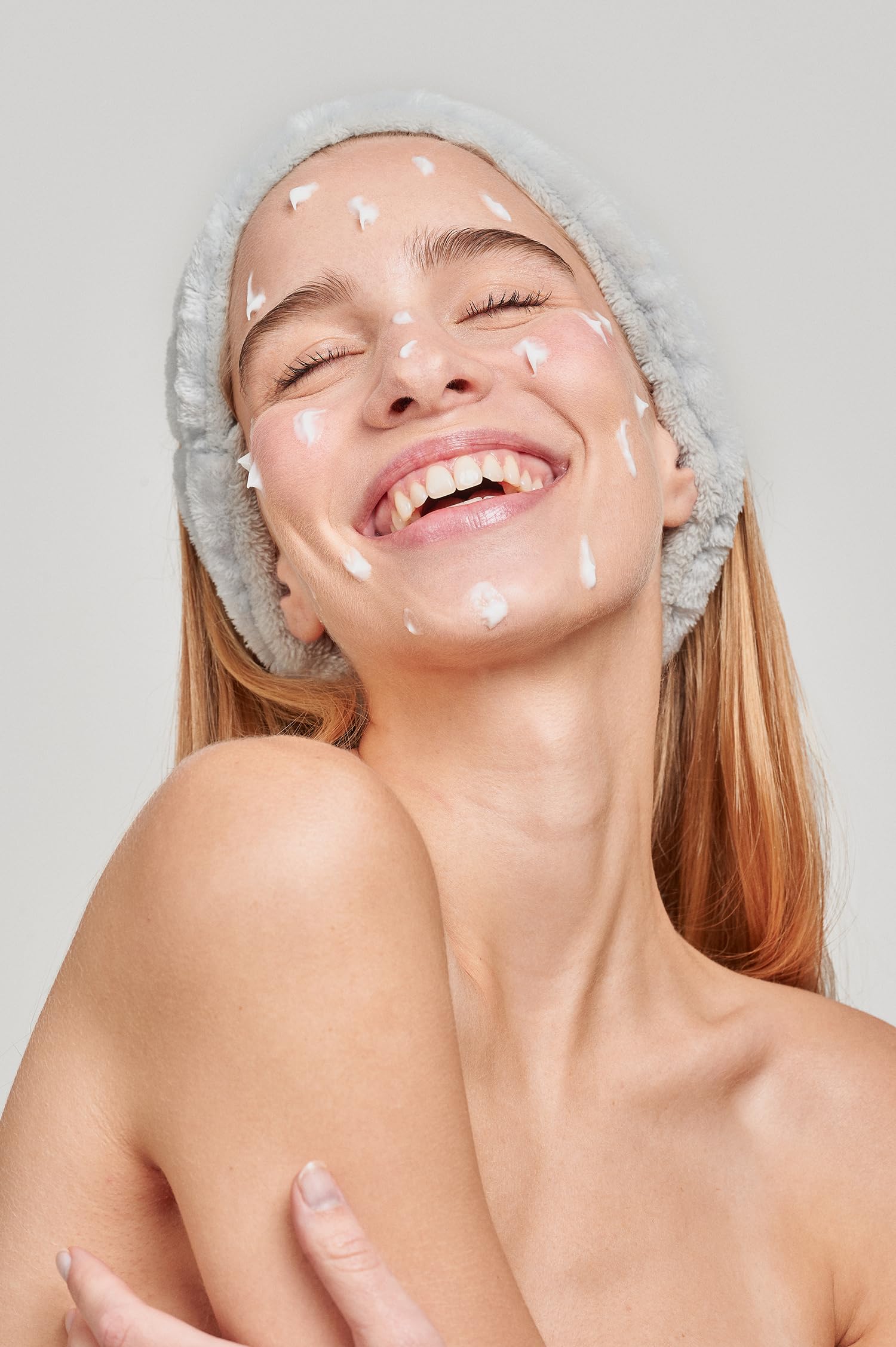 5minskin Exfoliating Body Scrub with Natural Fruit Extracts & Jojoba Beads - Hydrating & Smoothing Skin Care for Dry Skin - Perfect for Shower, Bath & Spa Day Self Care Routine