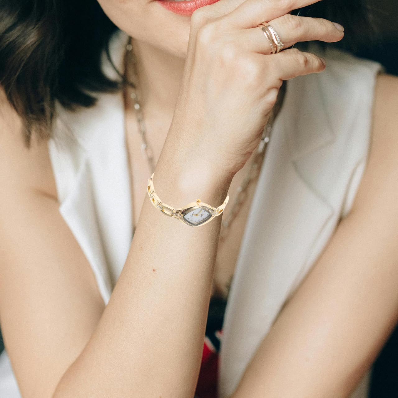 Elegant Hemobllo Women's Rhinestone Bracelet Watch - Fashionable Mini Dress Bling Watch for Ladies in Silver White/Golden Black/Golden White/Rosy White/Silver Black | Perfect for Parties, Weddings & Formal Events