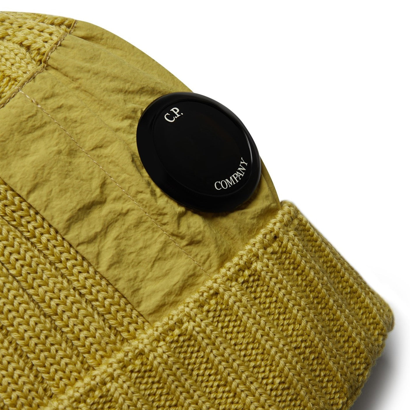 CP Company Merino Wool Lens Beanie - Warm Winter Hat for Men & Women - Soft & Breathable Skiing, Hiking & Outdoor Activities