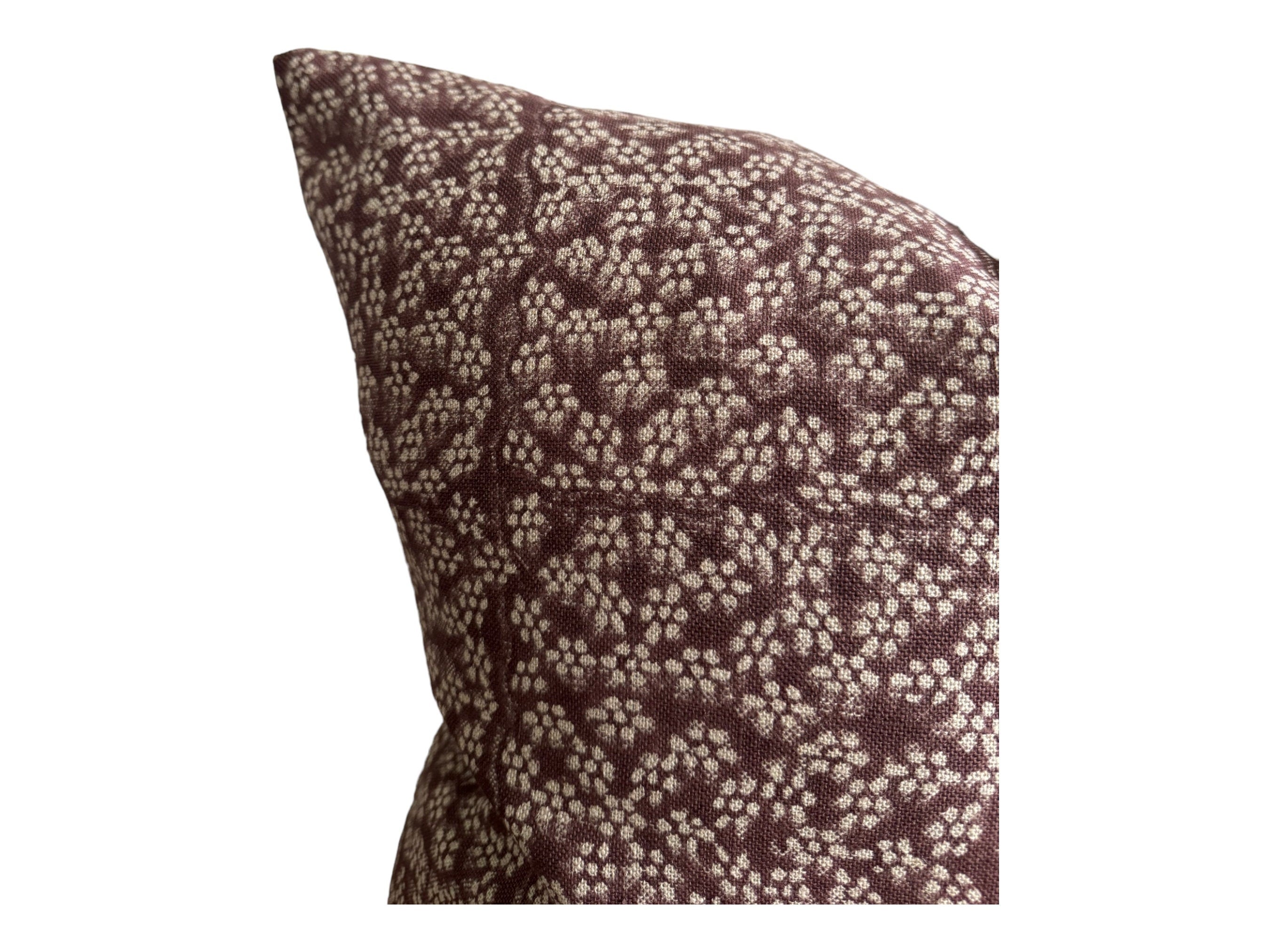 Stylish Ditsy Floral Pillow Cover in Berry - Perfect for Living Room, Bedroom & Home Decor
