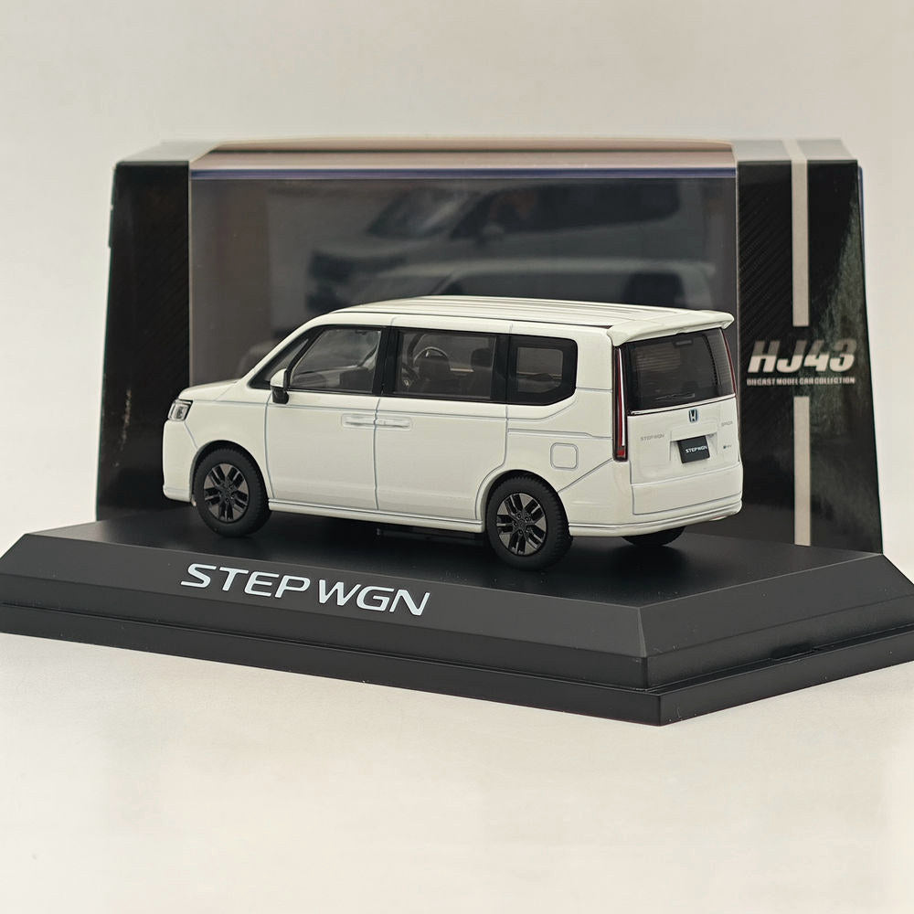 1/43 Scale Honda STEP WGN e:HEV SPADA Platinum White Diecast Model Car - Hobby Japan HJ432004W - Collectible Miniature Vehicle for Display & Japanese Car Enthusiasts