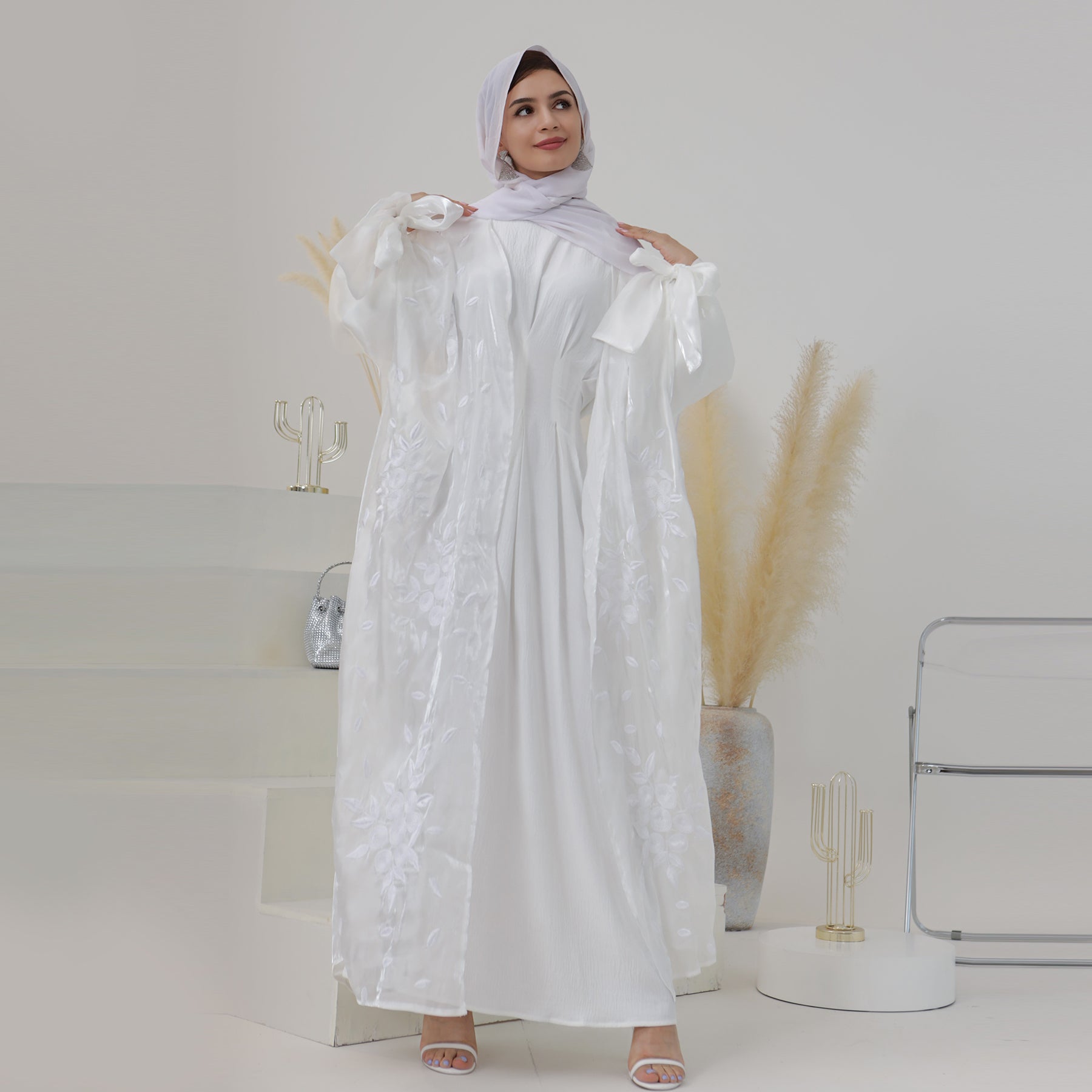 Elegant Daniella White Abaya - Modest Muslim Dress for Women - Perfect for Prayer, Eid, and Special Occasions