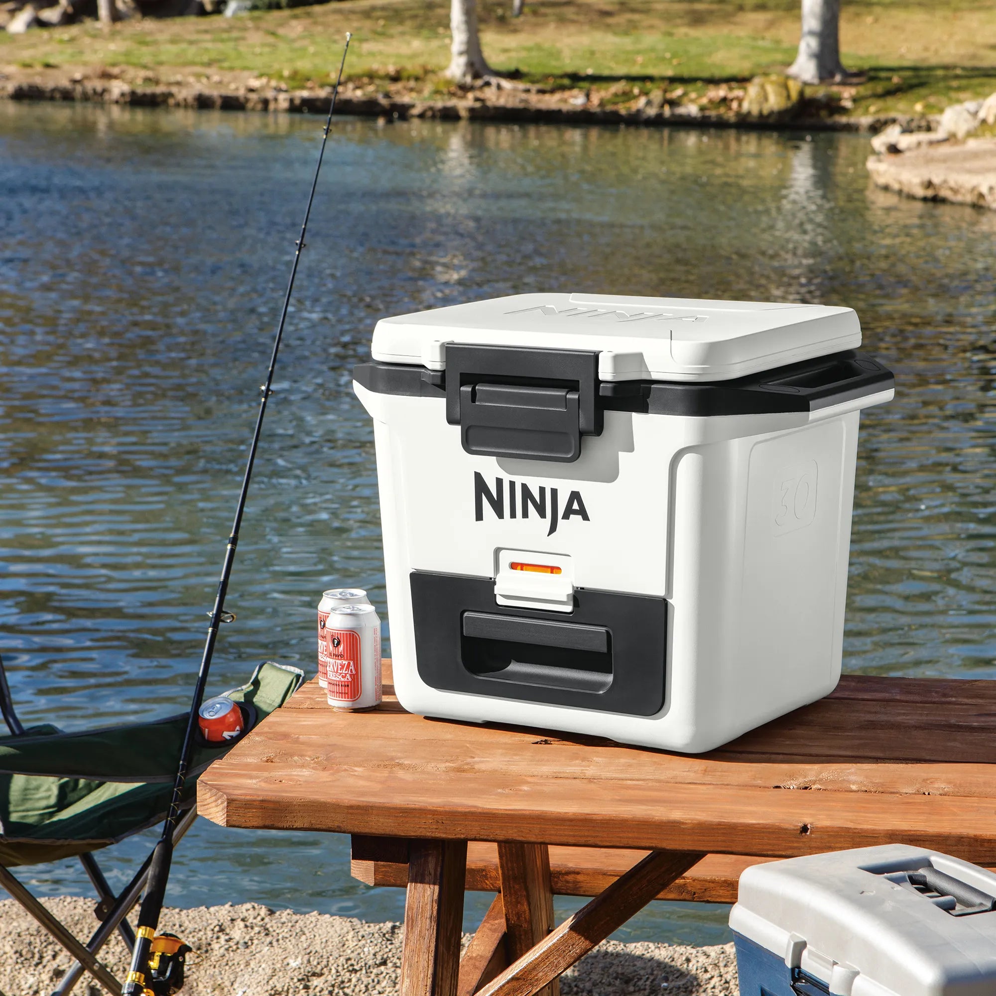 Ninja FrostVault 28L Hard Cooler with Dry Zone - Premium Insulated Cooler for Camping, Beach, Tailgating & Outdoor Adventures - Keeps Food & Drinks Cold for Days