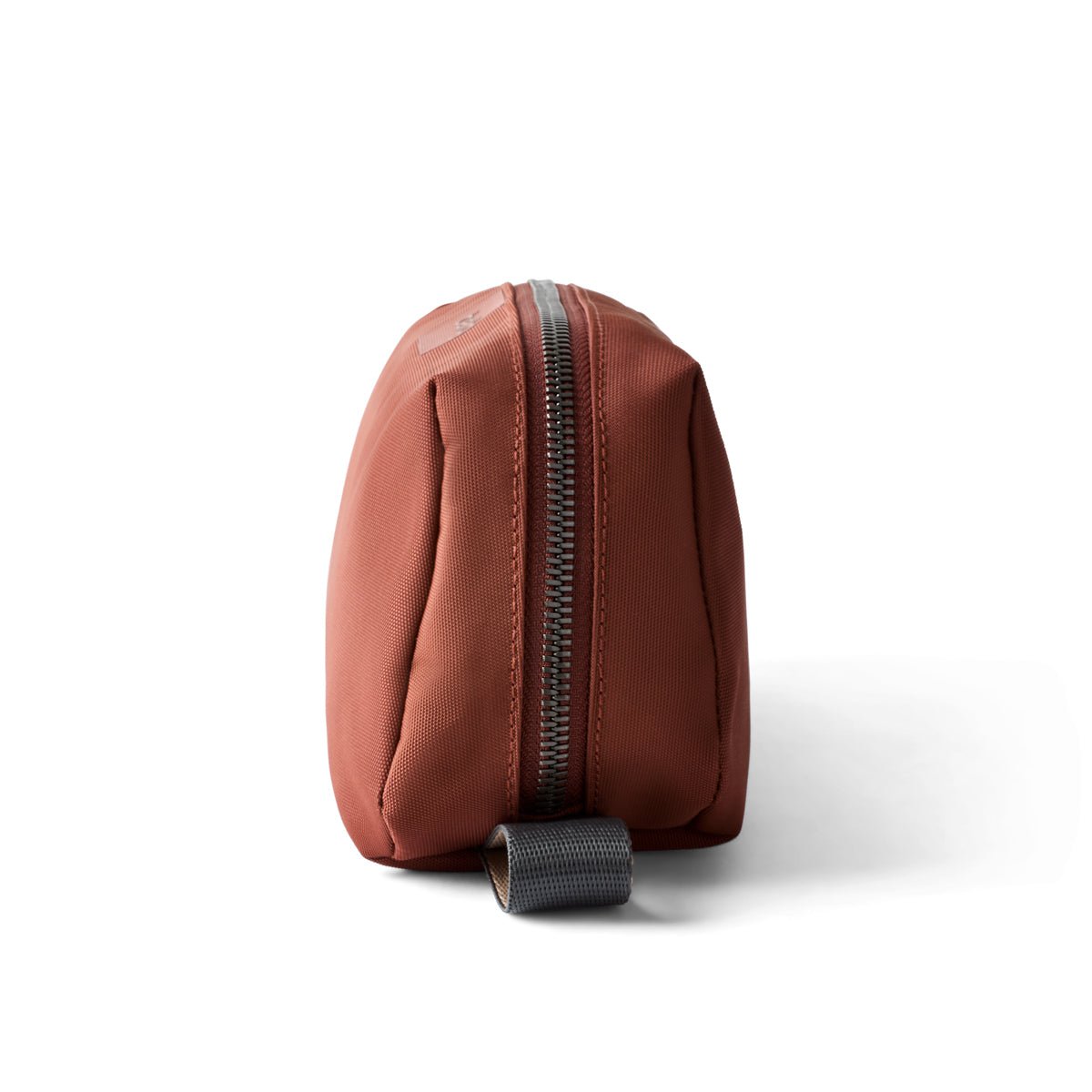 Bellroy Premium Travel Toiletry Bag - Water-Resistant & Compact Organizer for Men & Women | Perfect for Air Travel, Gym, Camping & Weekend Getaways