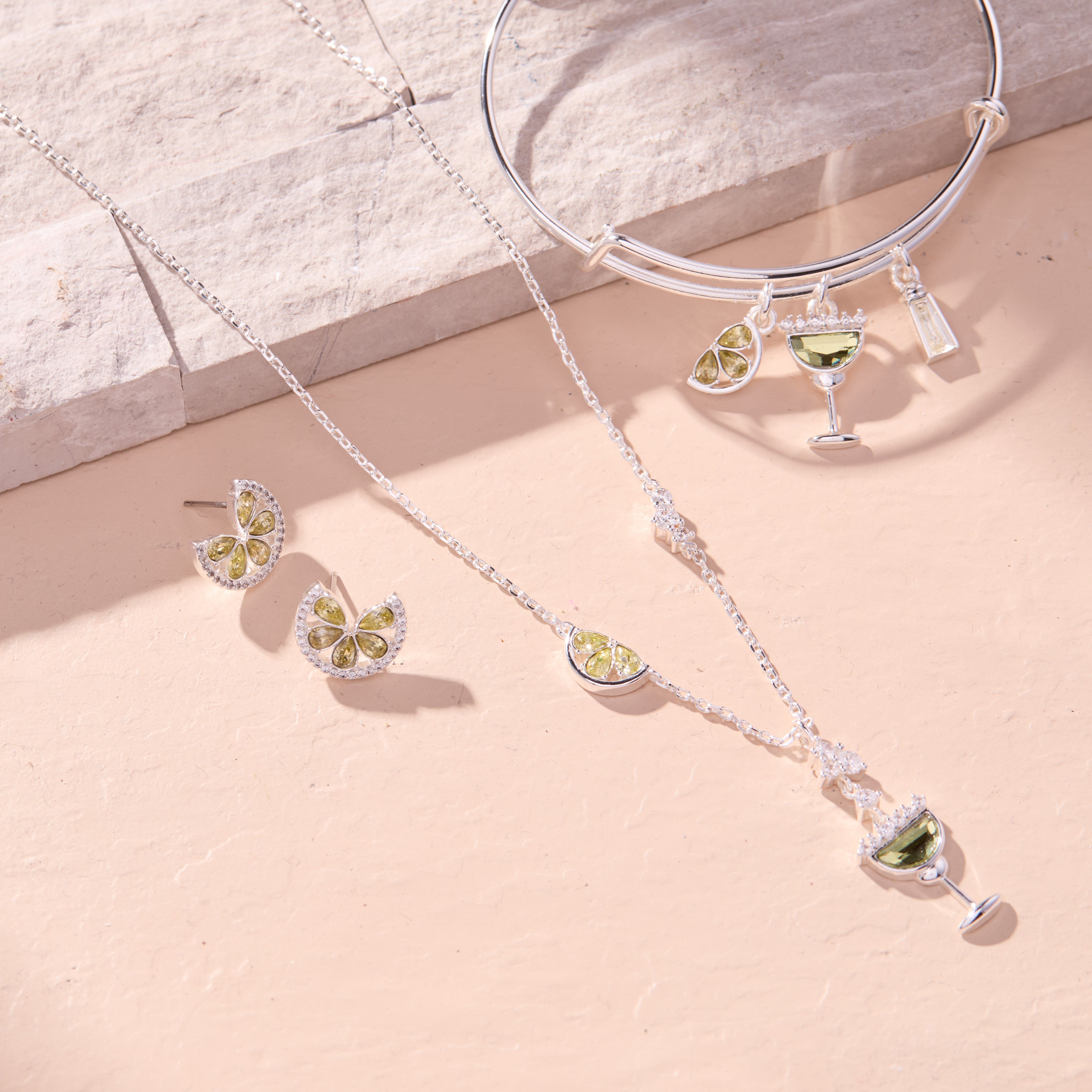 Stylish Feelin' Salty Margarita Necklace - Perfect for Beach Parties, Summer Vacations & Cocktail Nights