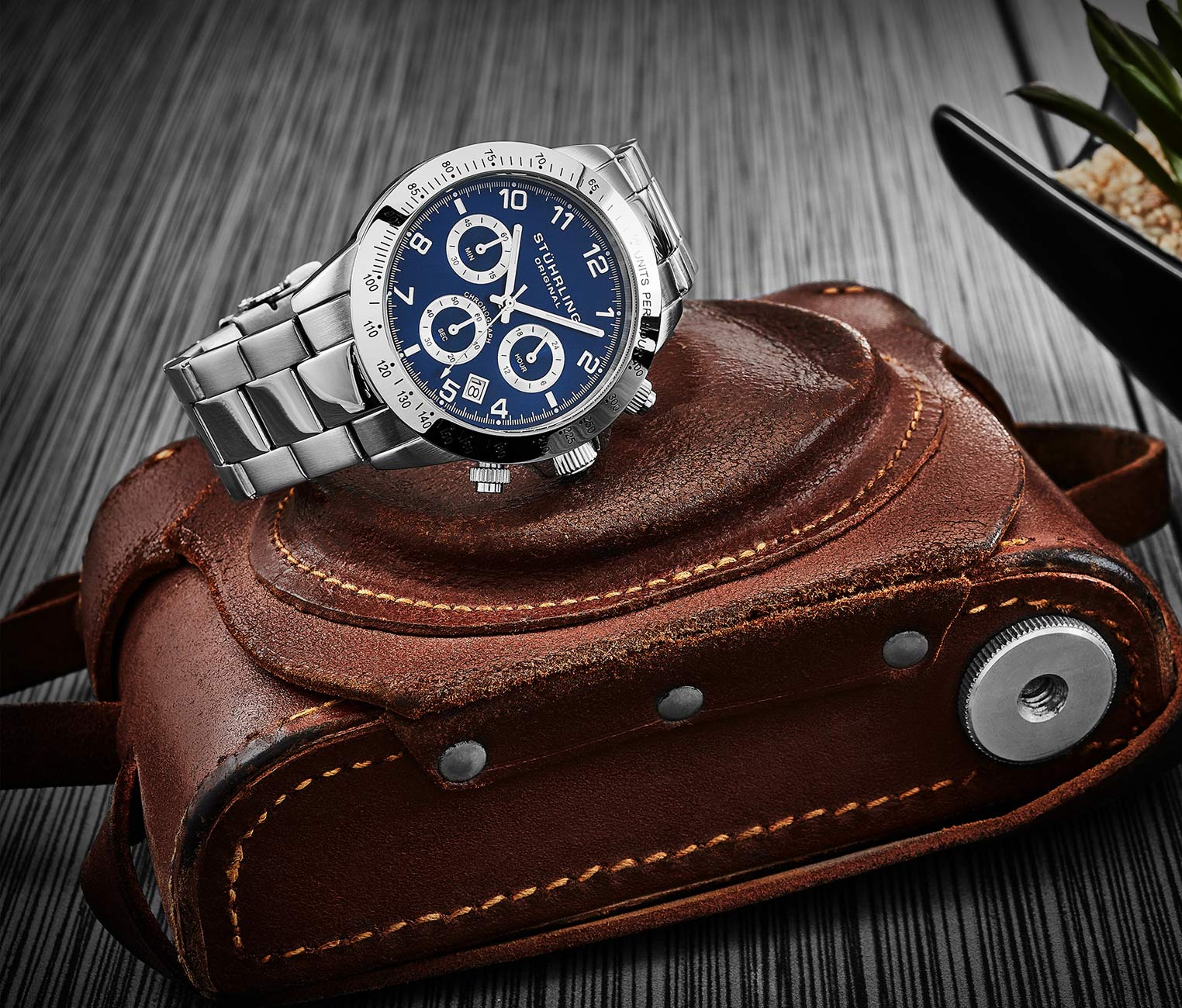 Concorso 665B 40mm Quartz Chronograph Watch for Men - Stylish Dress & Casual Timepiece for Business, Parties & Everyday Wear