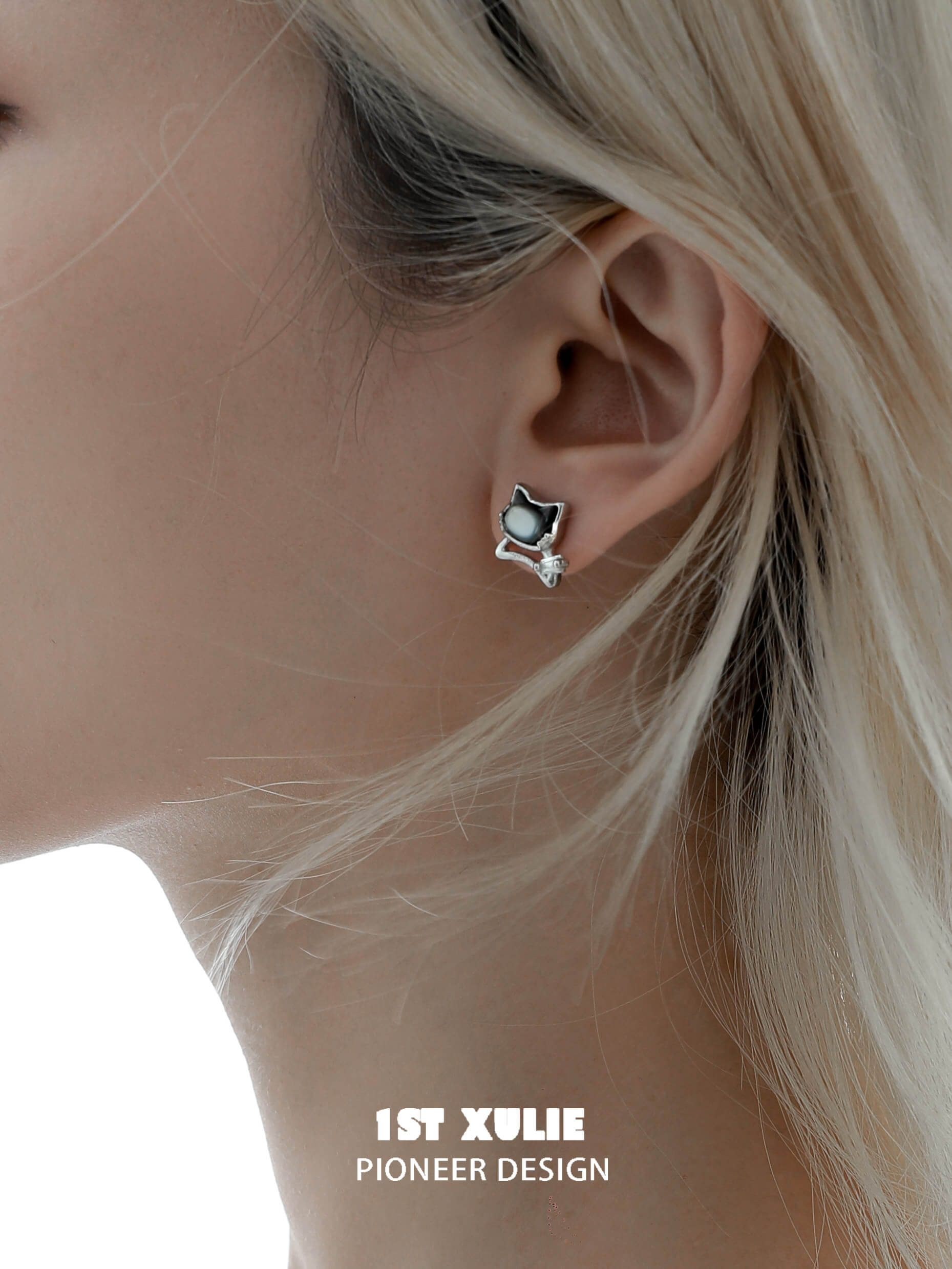 Stylish S925 Sterling Silver 18K Platinum Plated Black & Gray Cat Earrings for Women - Perfect for Casual Wear, Date Nights & Cat Lovers Gifts