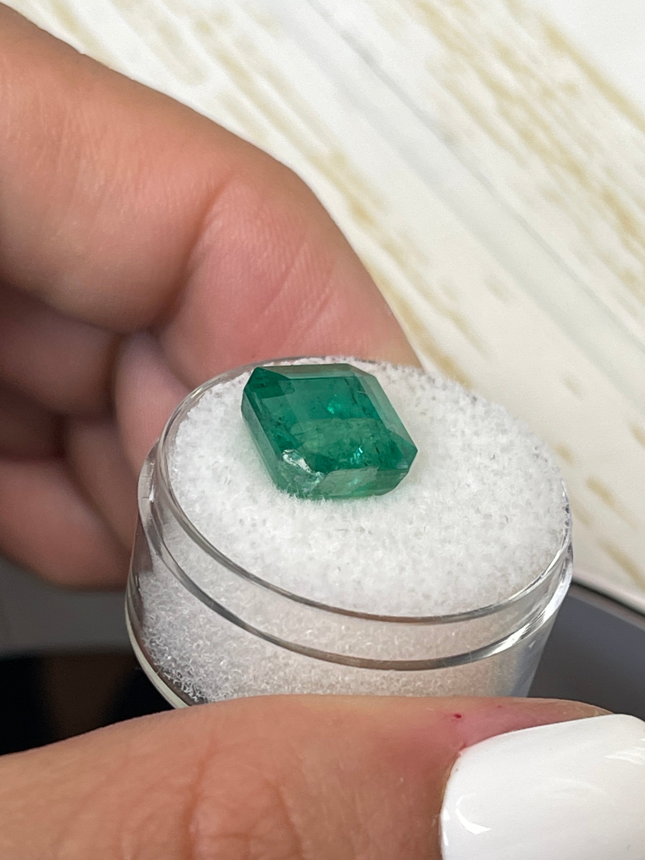6.68 Carat Vivid Green Natural Zambian Emerald - 10.6x10.3mm Loose Gemstone for Jewelry Making, Engagement Rings & Luxury Gifts