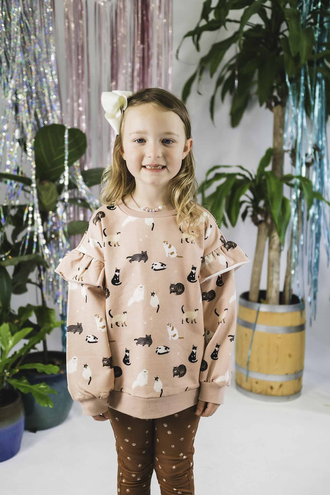Cute Cat Print Ruffle Sweatshirt for Toddler Girls - Soft & Comfortable Pullover for Playdates & Preschool