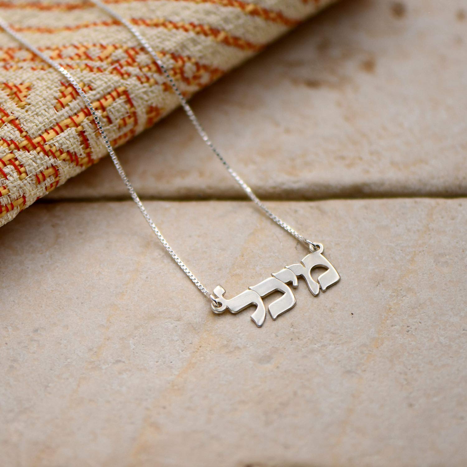 Custom Hebrew Name Necklace for Women & Men - Personalized Nameplate Pendant Jewelry Gift for Mother's Day, Christmas, Father's Day - Perfect for Anniversaries, Birthdays & Special Occasions
