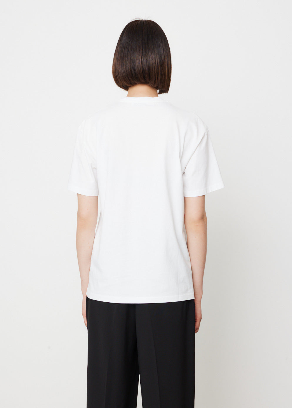 Apple Core Logo T-Shirt - Stylish Graphic Tee for Men & Women - Perfect for Casual Wear, Outfits, and Everyday Fashion