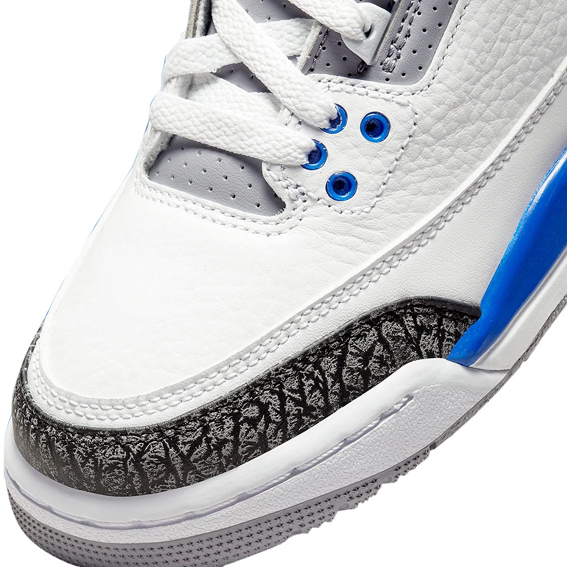 Nike Men's Air Jordan 3 Retro Grade School Basketball Shoes - Comfortable Sneakers for Kids & Teens - Perfect for School, Sports, and Casual Wear
