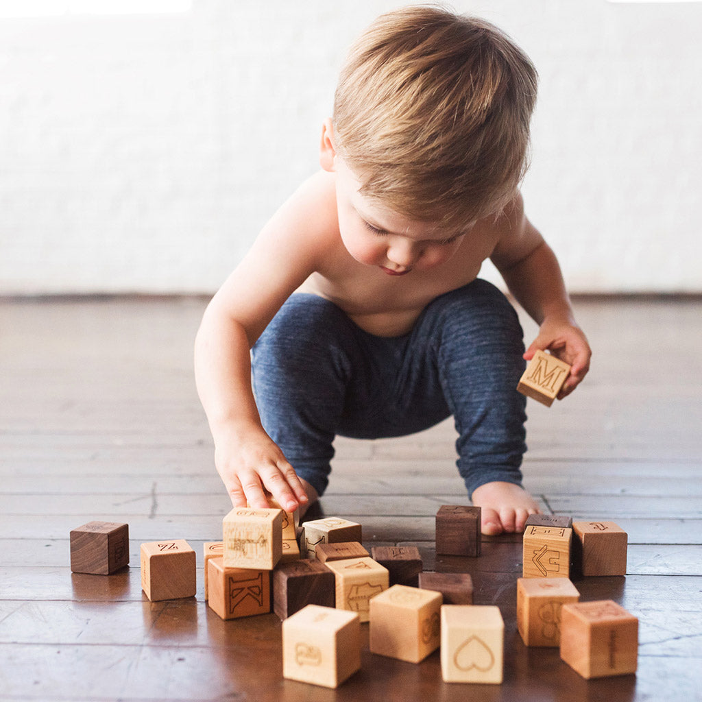 Wooden Alphabet Blocks for Kids - ABC Learning Toys with Pictures - Perfect for Preschool Education & Early Childhood Development