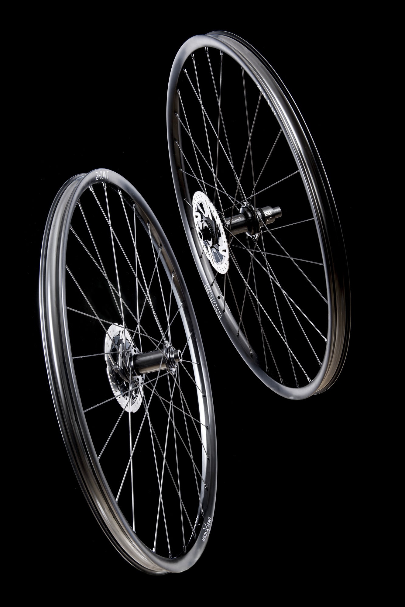 MASON x HUNT 650B Adventure Sport Disc Wheelset - Lightweight Alloy Wheels for Gravel & Cyclocross Bikes - Perfect for Off-Road Cycling and Adventure Riding
