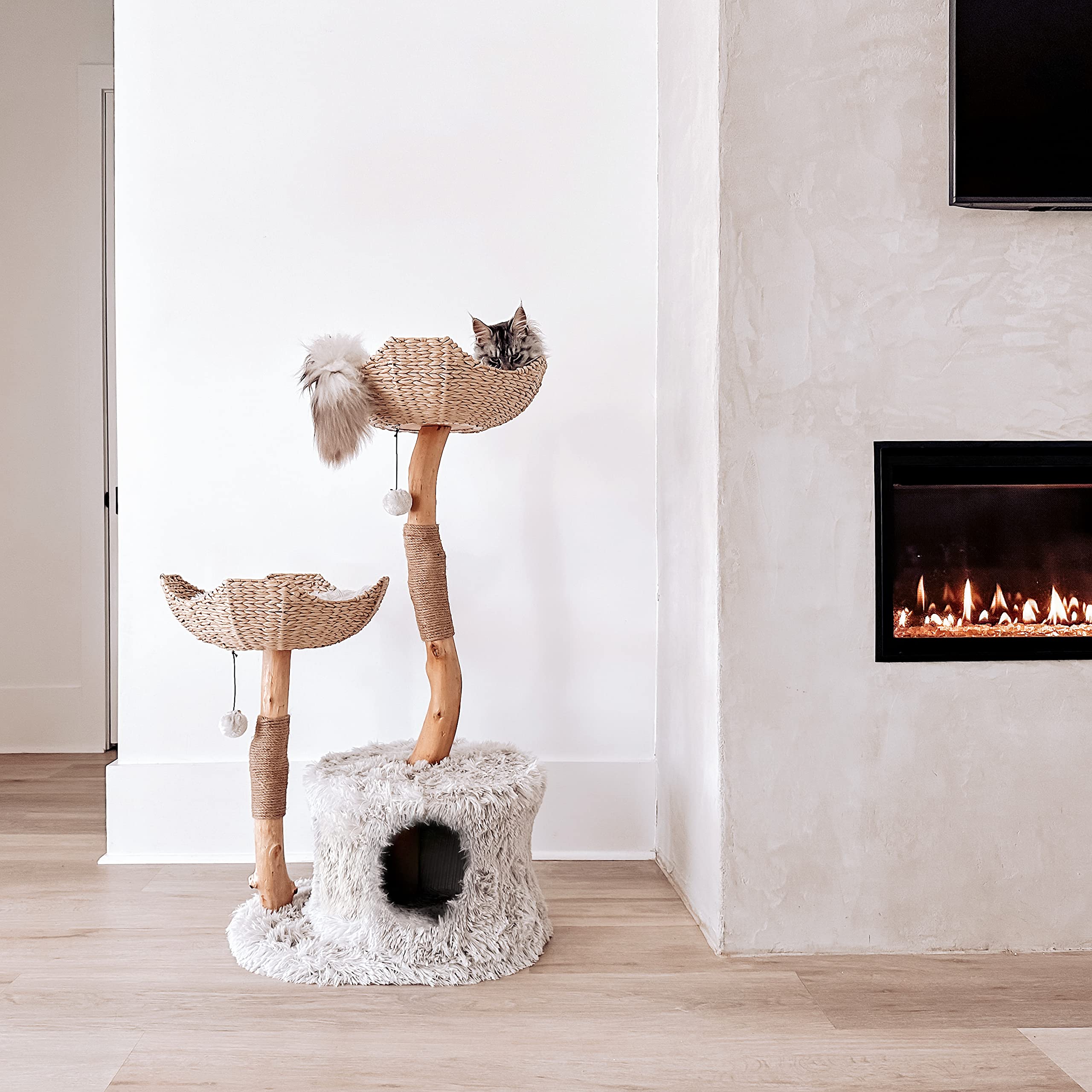 Premium MAU Modern Cat Tree Tower for Large Cats - Natural Wood Cat Condo with Real Branches, Multi-Level Scratching Post & Playhouse - Perfect Gift for Cat Lovers - Ideal for Indoor Cats in Apartments & Homes