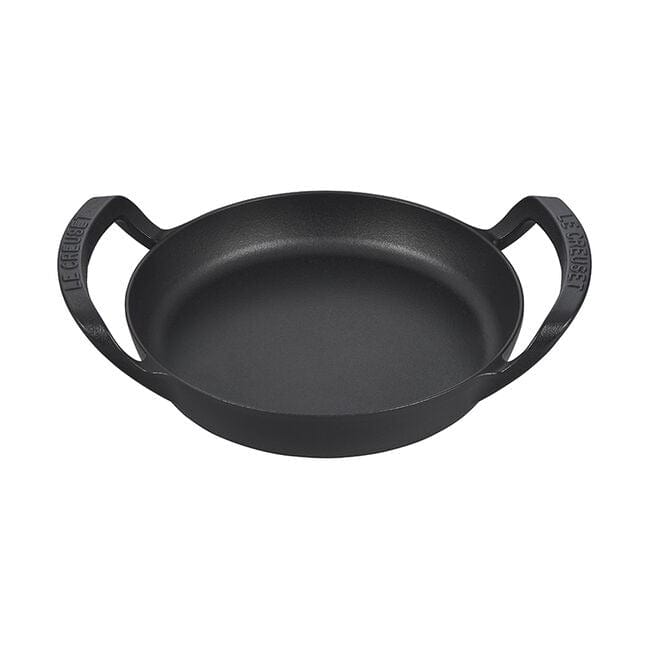 Le Creuset Alpine Outdoor Skillet 10 Inch - Enameled Cast Iron Frying Pan for Camping, Grilling & Outdoor Cooking - Perfect for Stovetop, Oven & Open Flame Use