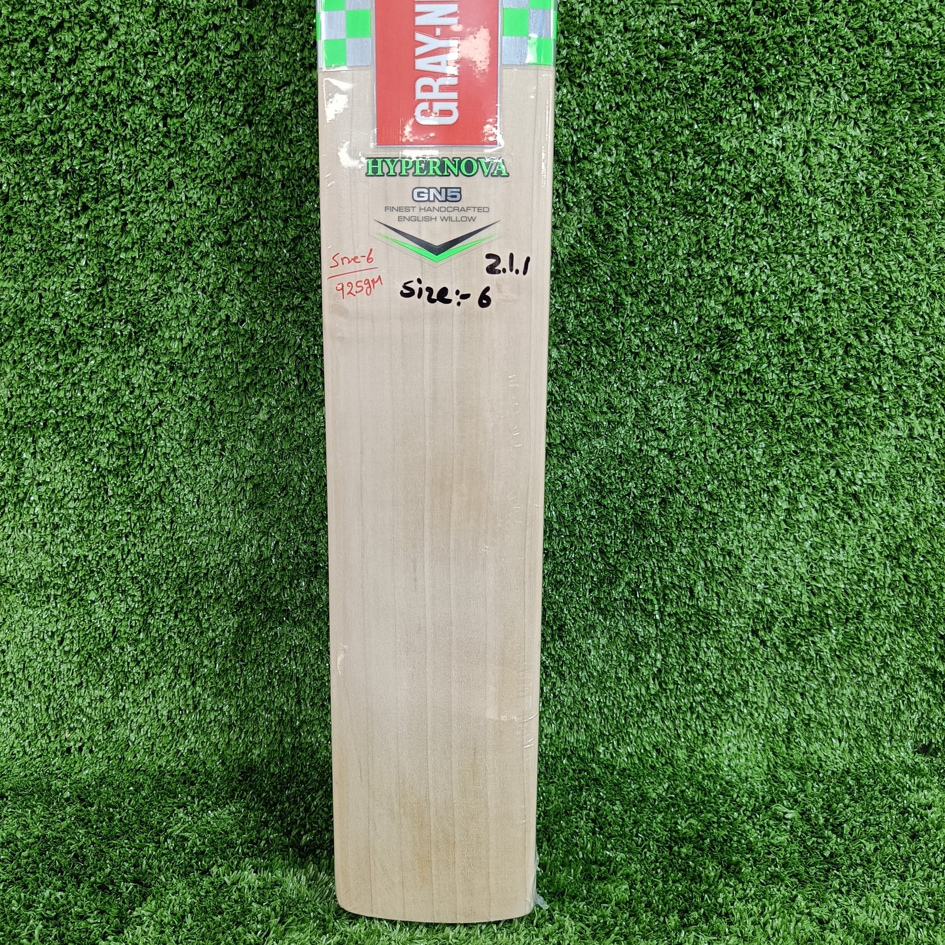 Gray Nicolls 5 HyperNova Junior/Youth Limited Edition English Willow Cricket Bat - Perfect for Young Cricket Players & Training Sessions