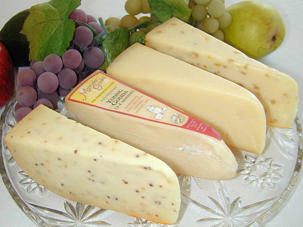 Premium Dutch Gouda Cheese Gift Box - Aged & Imported Cheese Assortment for Gourmet Lovers - Perfect for Holiday Gifts, Wine Pairings & Charcuterie Boards
