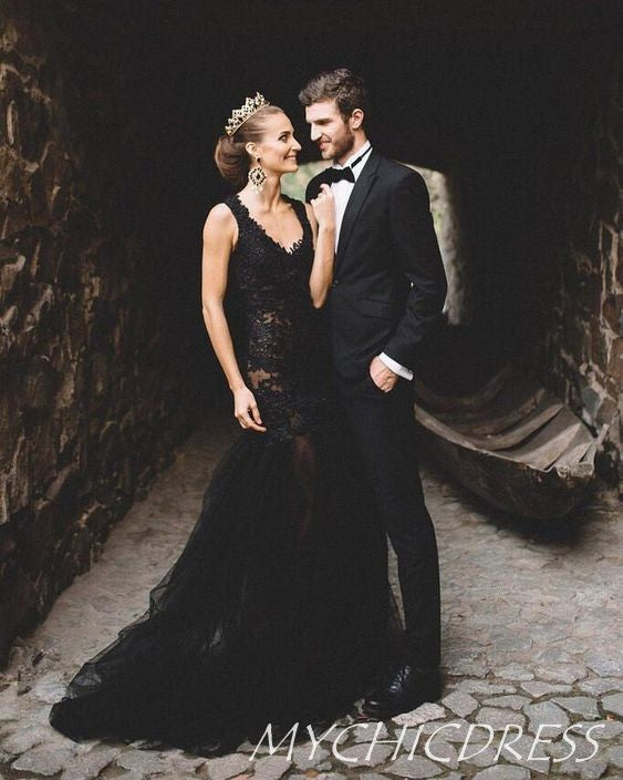 Elegant Black Mermaid Wedding Dress with Lace & Tulle - V-Neck Sleeveless Gothic Bridal Gown for Beach, Church, or Evening Ceremonies