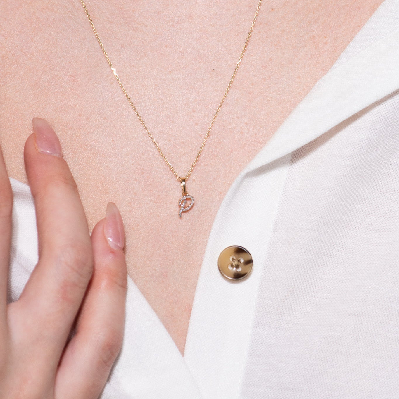 14K White Gold Cursive Diamond Initial Necklace - Personalized Monogram Pendant for Women - Perfect for Birthdays, Anniversaries & Everyday Elegance