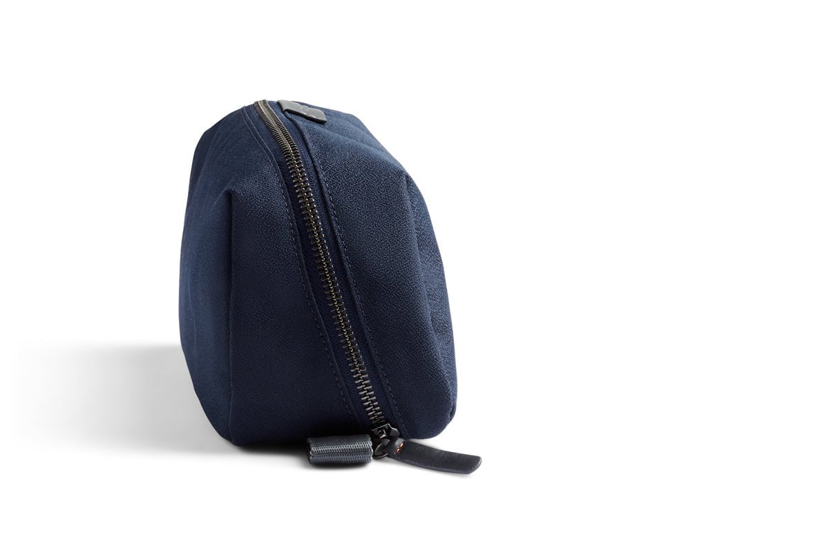 Bellroy Premium Travel Toiletry Kit - Water-Resistant Organizer for Men & Women - Perfect for Airplane, Gym, Camping & Business Trips