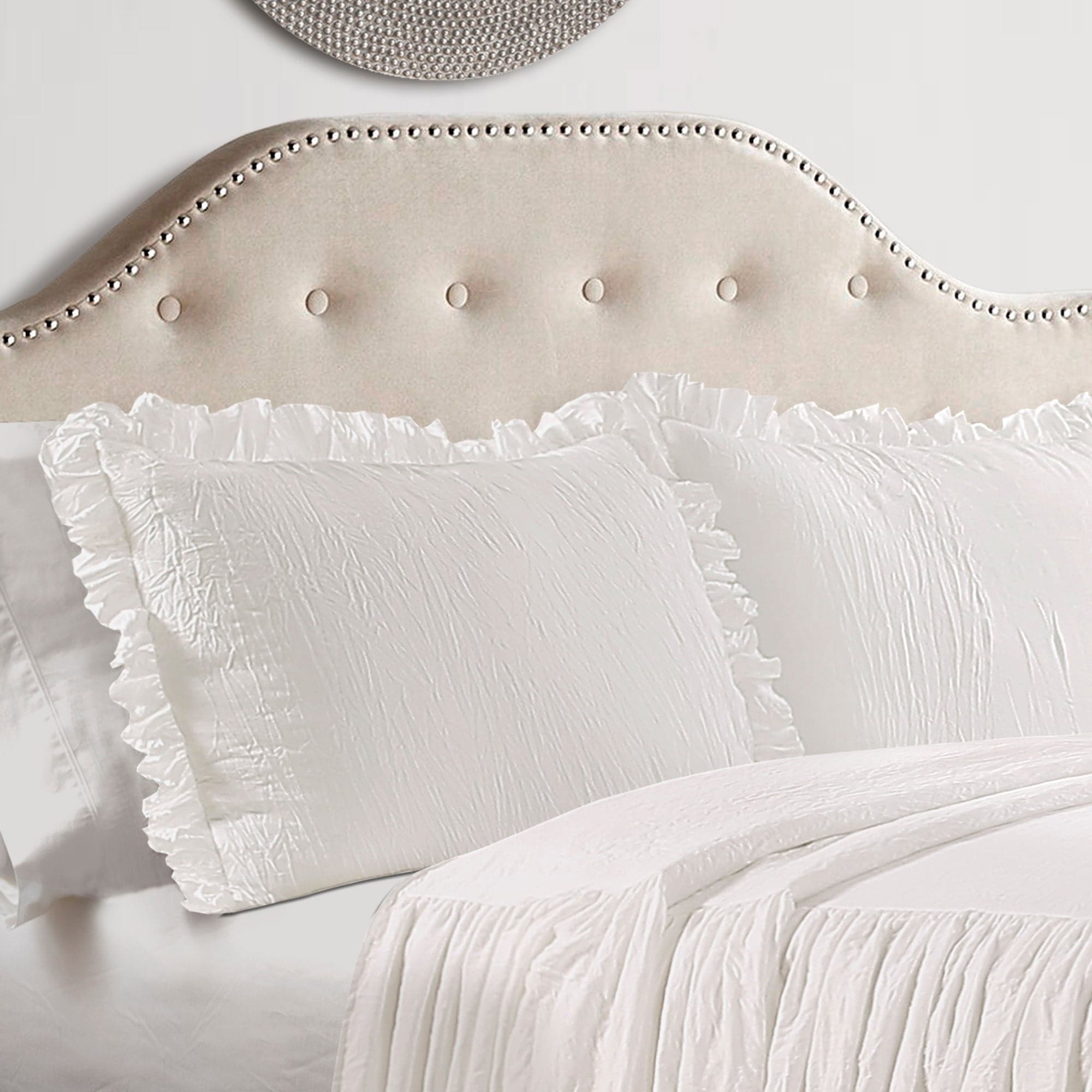 Elegant Ruffle Skirt Bedspread Set - Queen Size Luxury Bedding with Floral Design - Perfect for Master Bedroom, Guest Room & Cozy Home Decor