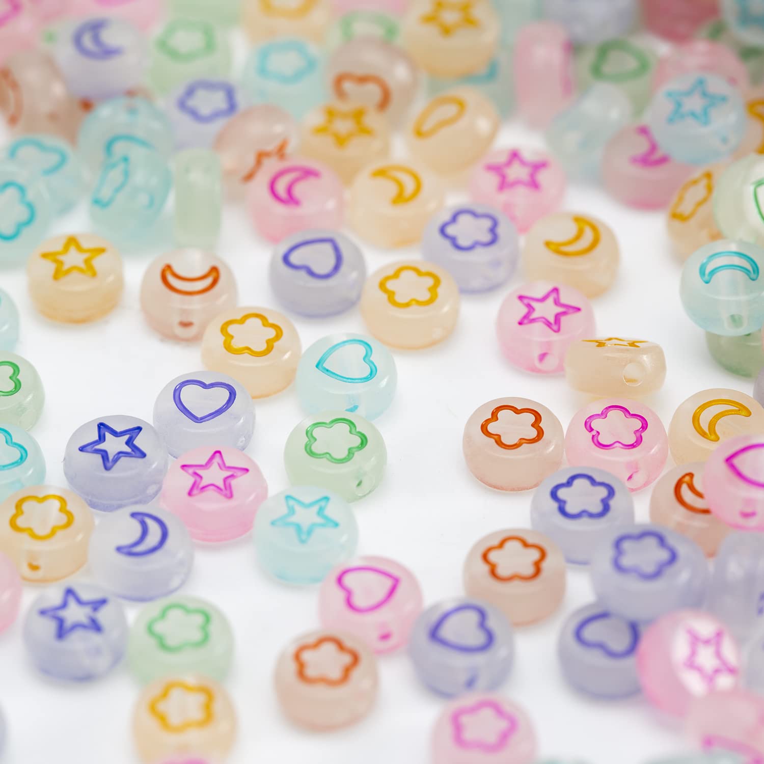 500 Pcs Glow in The Dark Acrylic Beads - Stars, Moon, Hearts & Petals for DIY Jewelry Making, Bracelets & Necklaces - Perfect for Kids Crafts, Party Favors & Nighttime Decor