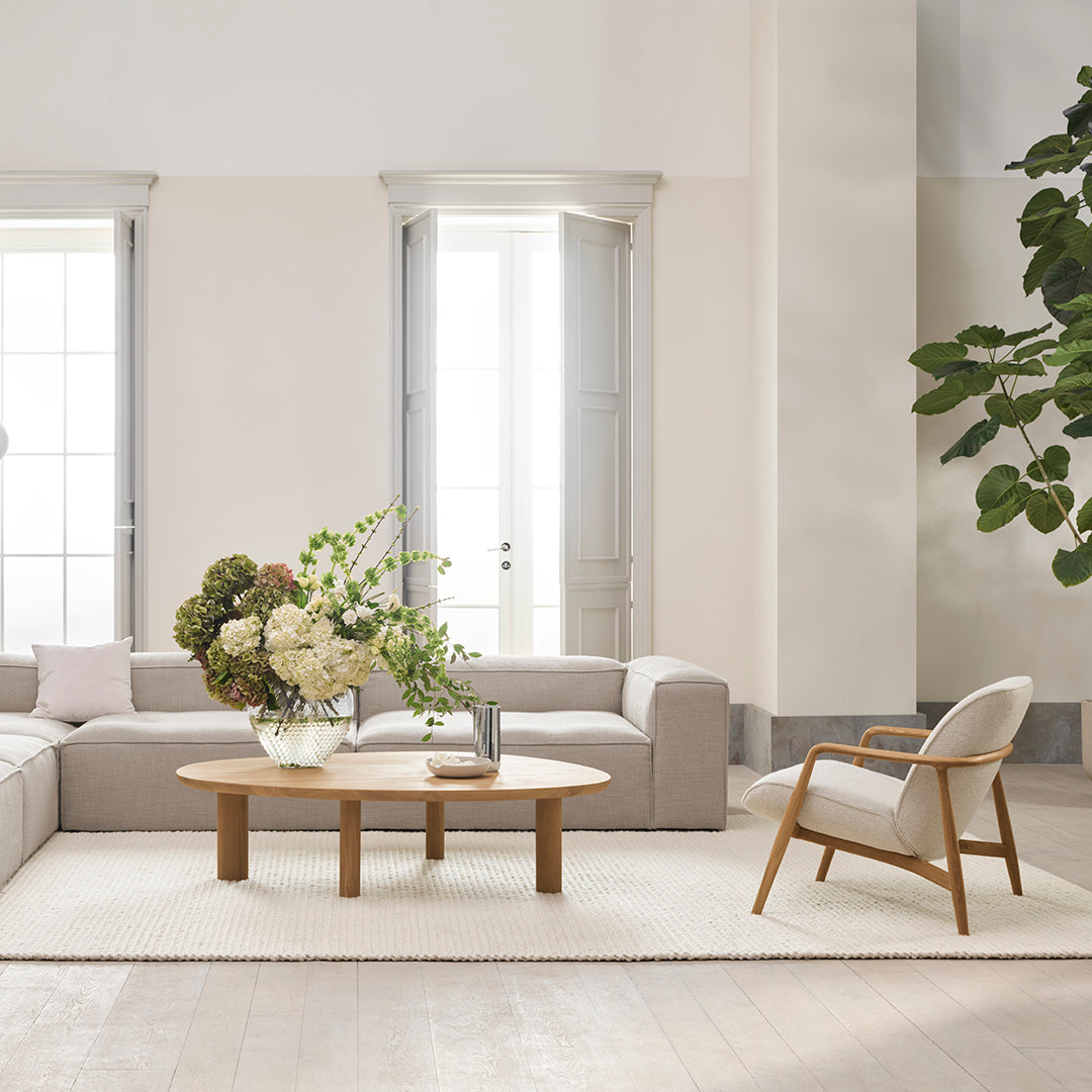 Bowie Lounge Chair - Modern Accent Chair for Living Room, Bedroom & Office - Comfortable Upholstered Armchair with Wooden Legs - Perfect for Relaxing, Reading & Decorating Your Home