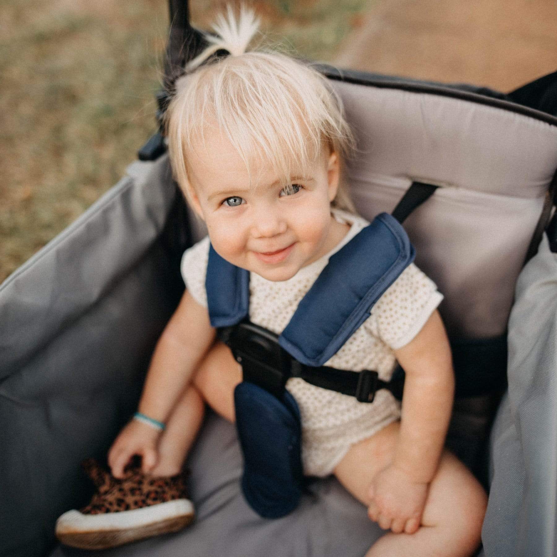 Wonderfold Wagon X2 - Premium 2-in-1 Push/Pull Double Stroller Wagon for Kids with Canopy & Storage | Perfect for Beach Outings, Park Adventures & Family Travel