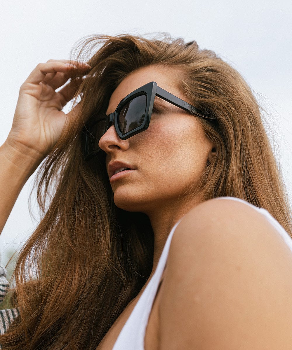 Kat Square Sunglasses for Women & Men - Trendy UV Protection Fashion Shades for Outdoor, Driving, Beach & Summer Activities