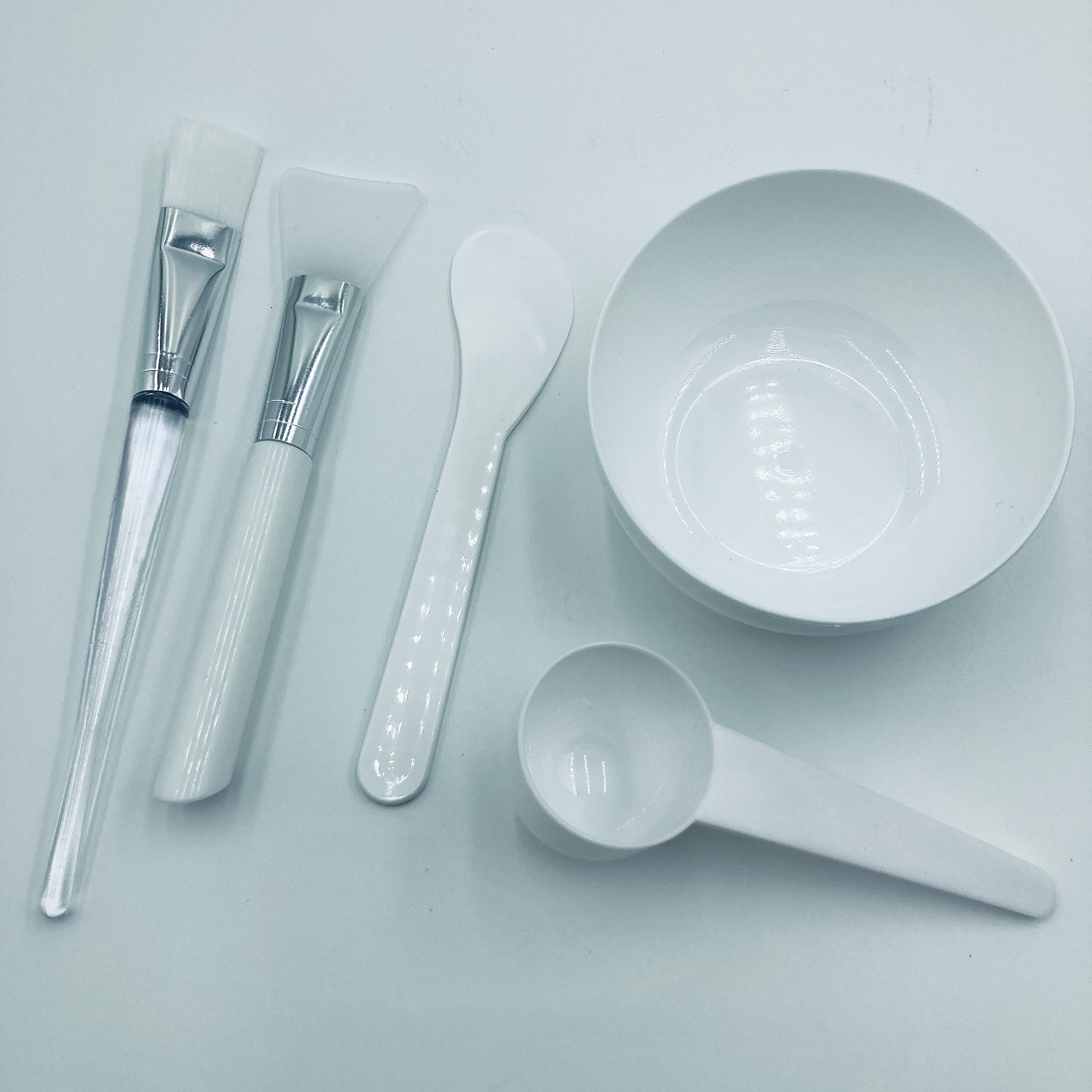 5-in-1 DIY Face Mask Mixing Bowl Set with Silicone Brush, Spatula & Soft Face Brushes - Professional Skincare Tool Kit for At-Home Spa & Facial Treatments