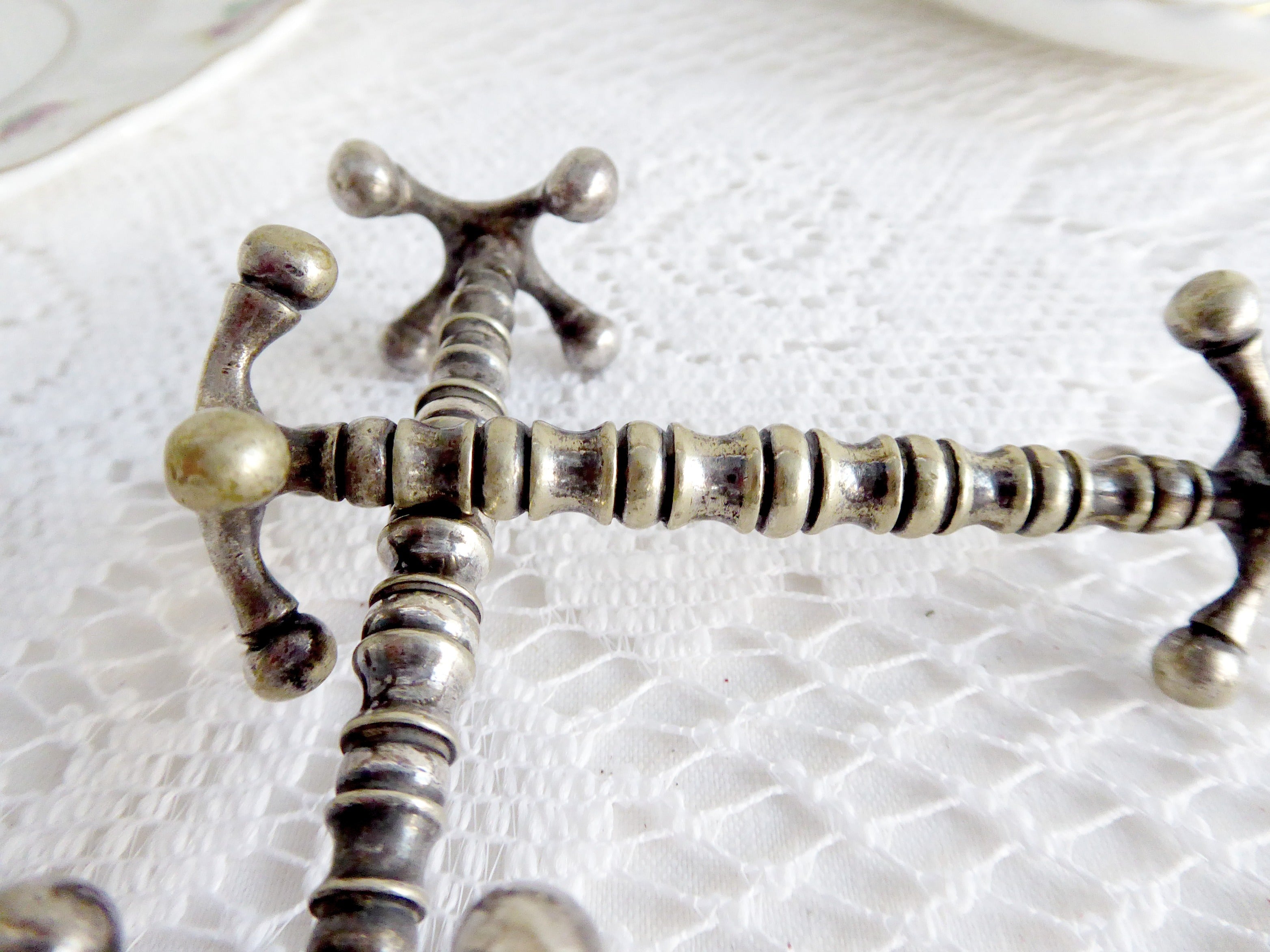Antique English Edwardian Cutlery Rests - Pair of Turned Bar with Ball Ends (1890-1910) by Wilkinson | Perfect for Vintage Table Settings, Tea Parties & Collectors