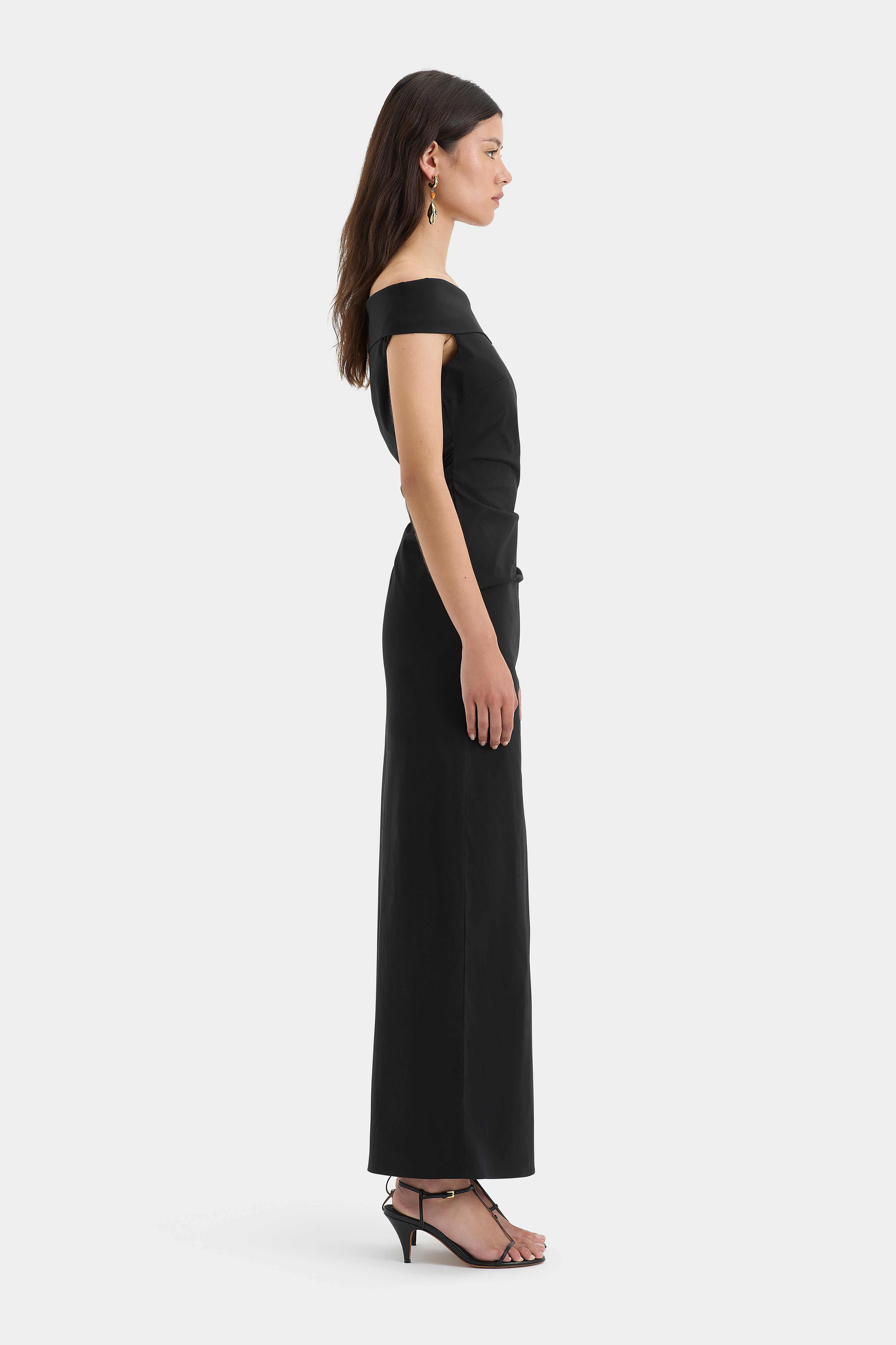 Elegant Black Dahlia Gown for Women - Perfect for Evening Parties, Weddings & Special Occasions