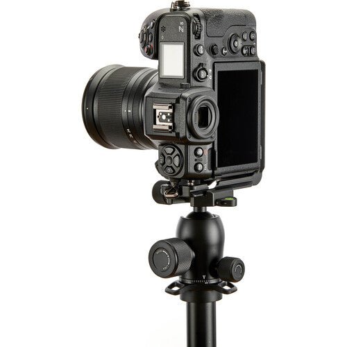 3 Legged Thing Zooey QD L Bracket for Nikon Z8 (Darkness) - Quick Release Camera Mount for Stable Shooting - Perfect for Wildlife, Landscape & Studio Photography