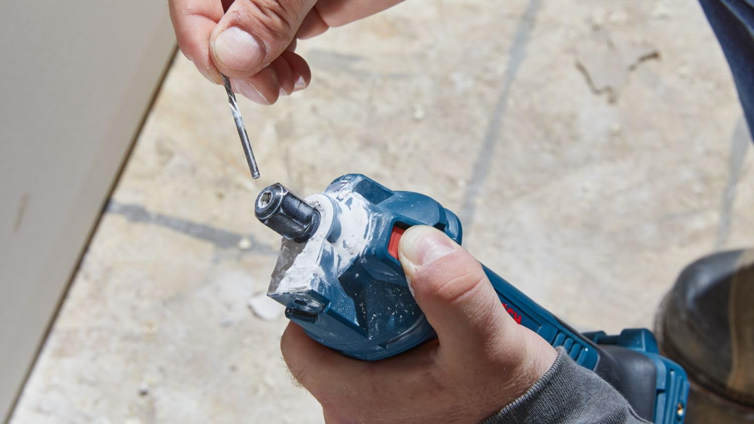 BOSCH GCU18V-30N 18V Brushless Cordless Drywall Cut-Out Tool (Bare Tool) - Professional Drywall Cutting for Home Renovation & Construction Projects