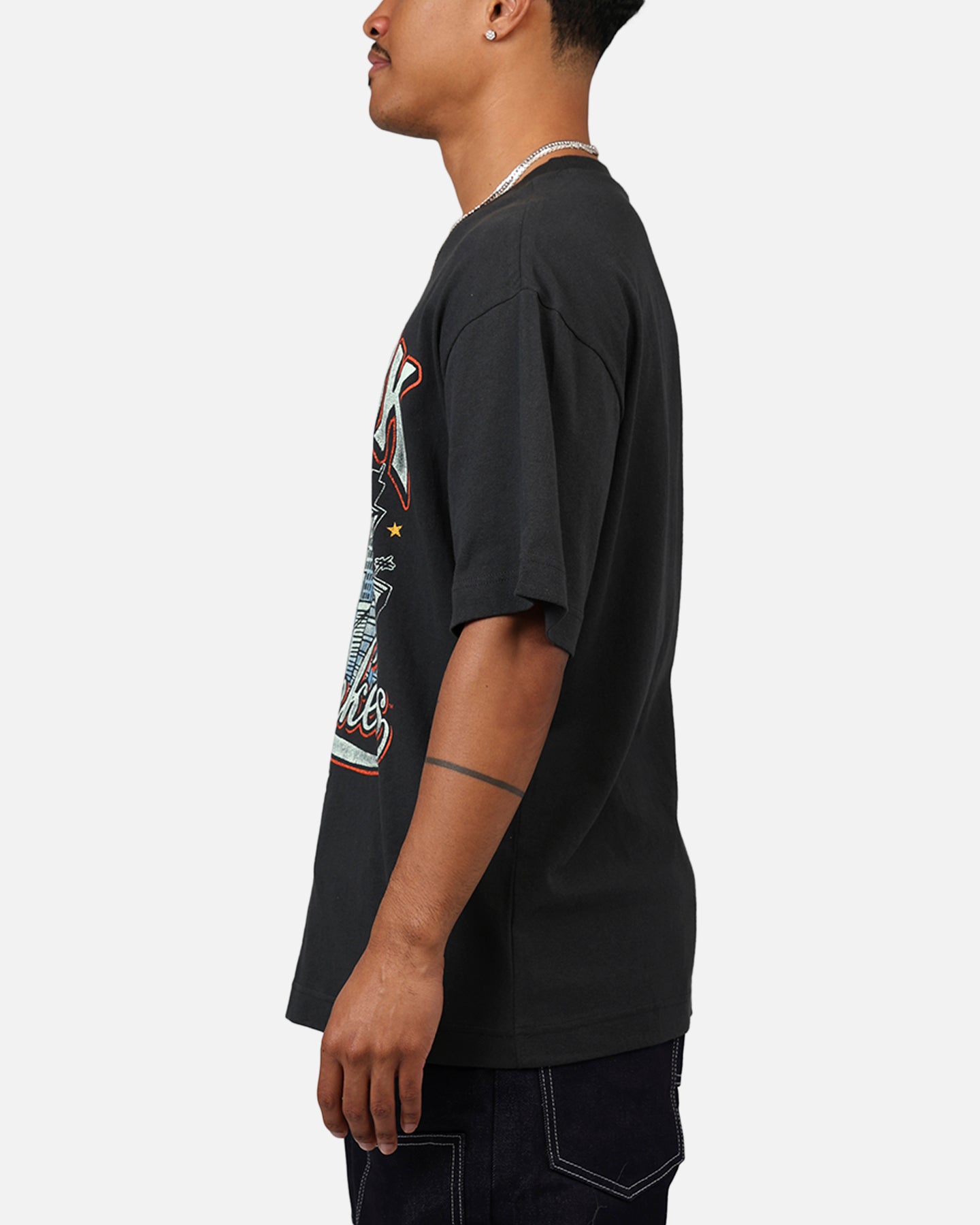 New York Yankees 'MLB Trophy Case' Premium Cotton T-Shirt for Men - Black Baseball Fan Apparel for Game Day & Casual Wear