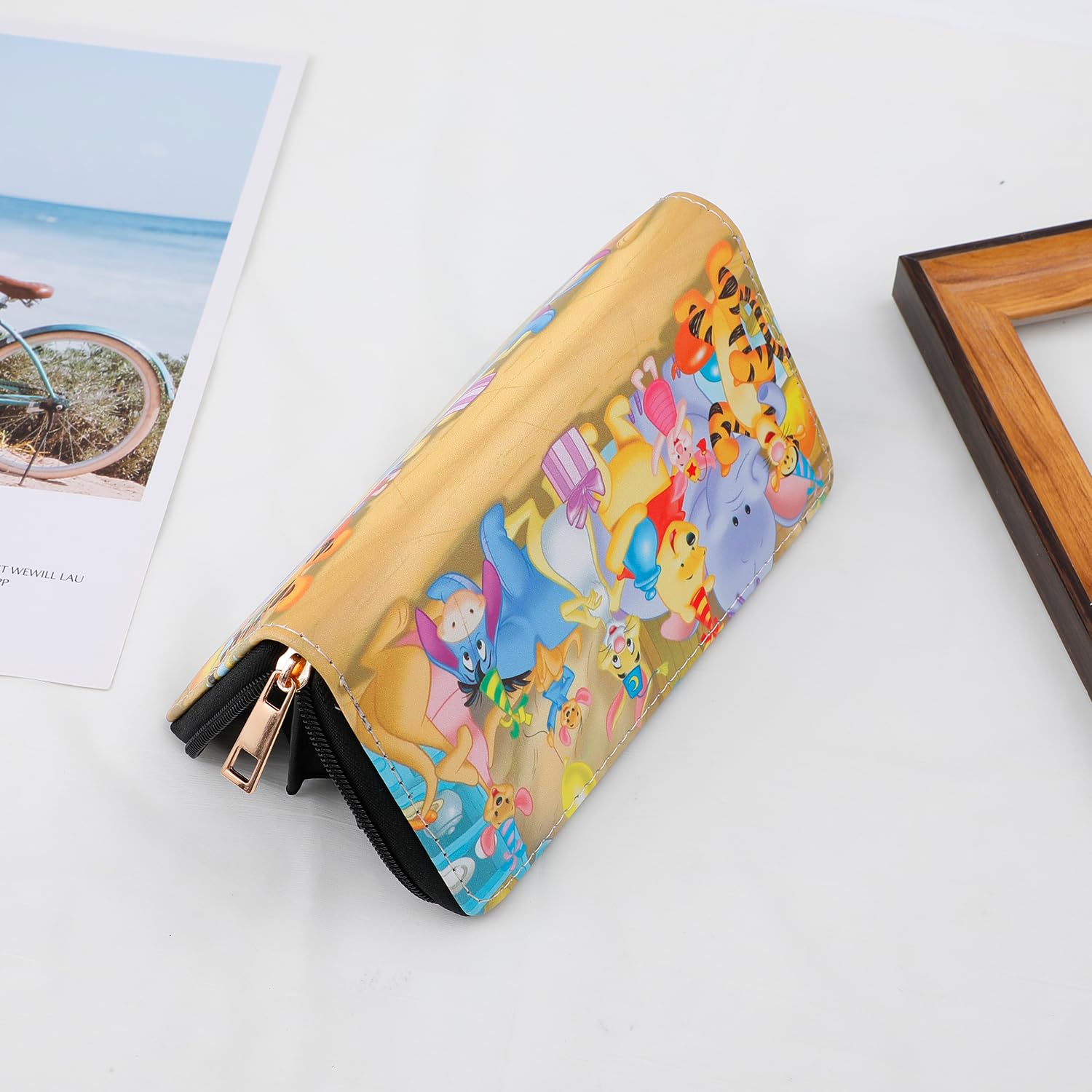 Disney Winnie the Pooh & Piglet PU Leather Wallet with Keychain - Cute Cartoon Coin Purse for Women & Girls (WA-Weini 2403) - Perfect Gift for Disney Fans, Birthday & Daily Use