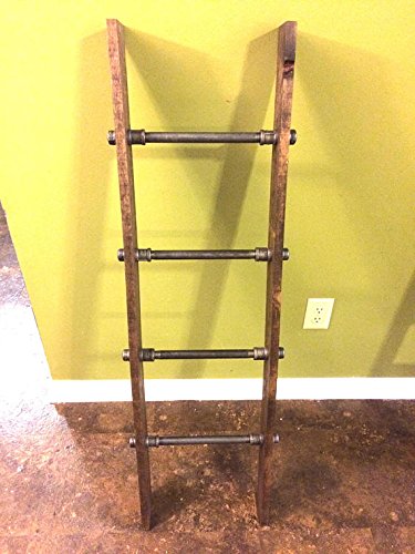 Rustic Industrial Pipe and Wood Blanket Ladder - Handmade Wooden Quilt Ladder for Farmhouse Decor - Blanket Display Ladder for Bedroom, Living Room, Nursery - Perfect for Cozy Home Organization and Stylish Storage