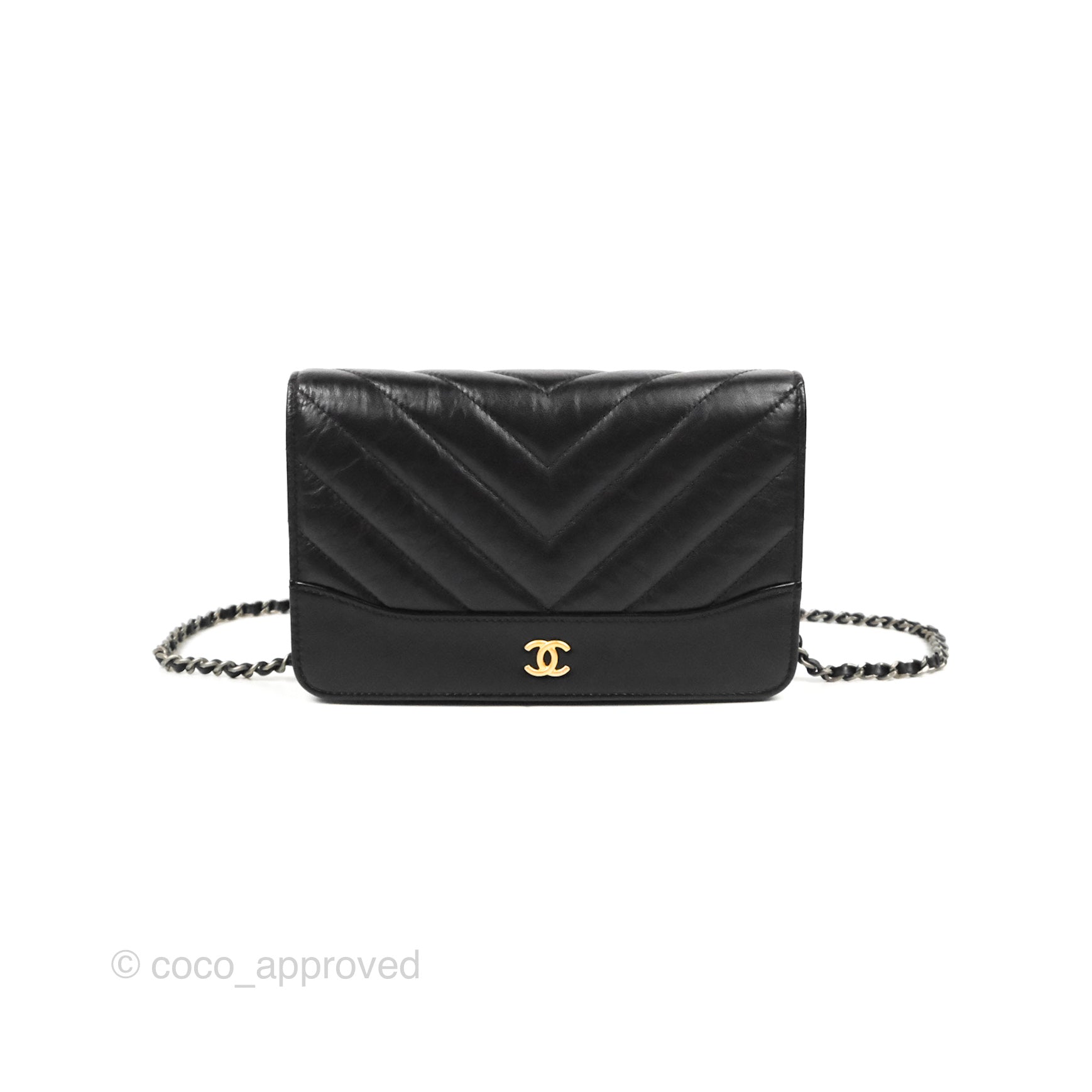Chanel Chevron Wallet on Chain WOC Black Calfskin Gold Hardware - Luxury Crossbody Bag for Women, Perfect for Evening Events & Daily Use