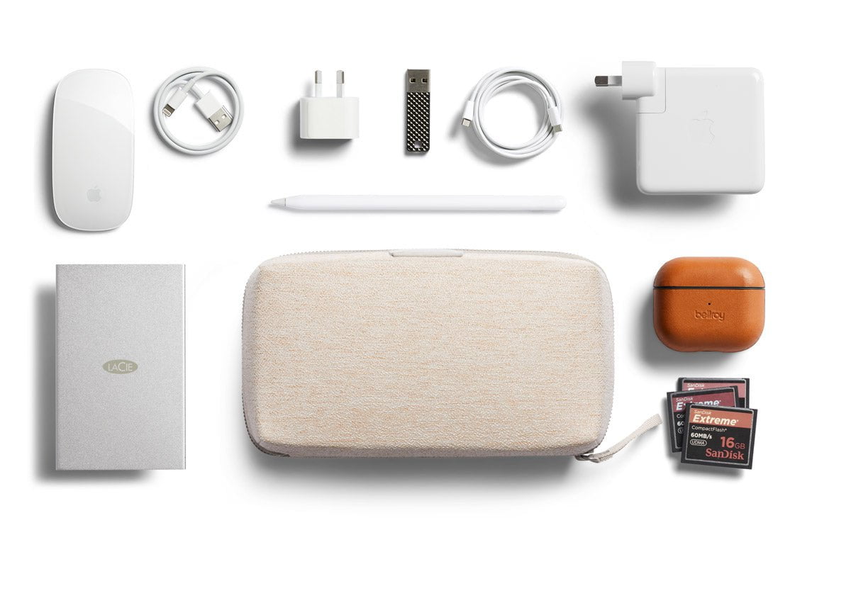 Bellroy Tech Kit - Premium Travel Organizer for Cables, Chargers & Accessories | Perfect for Business Trips, Commuting & Daily Use