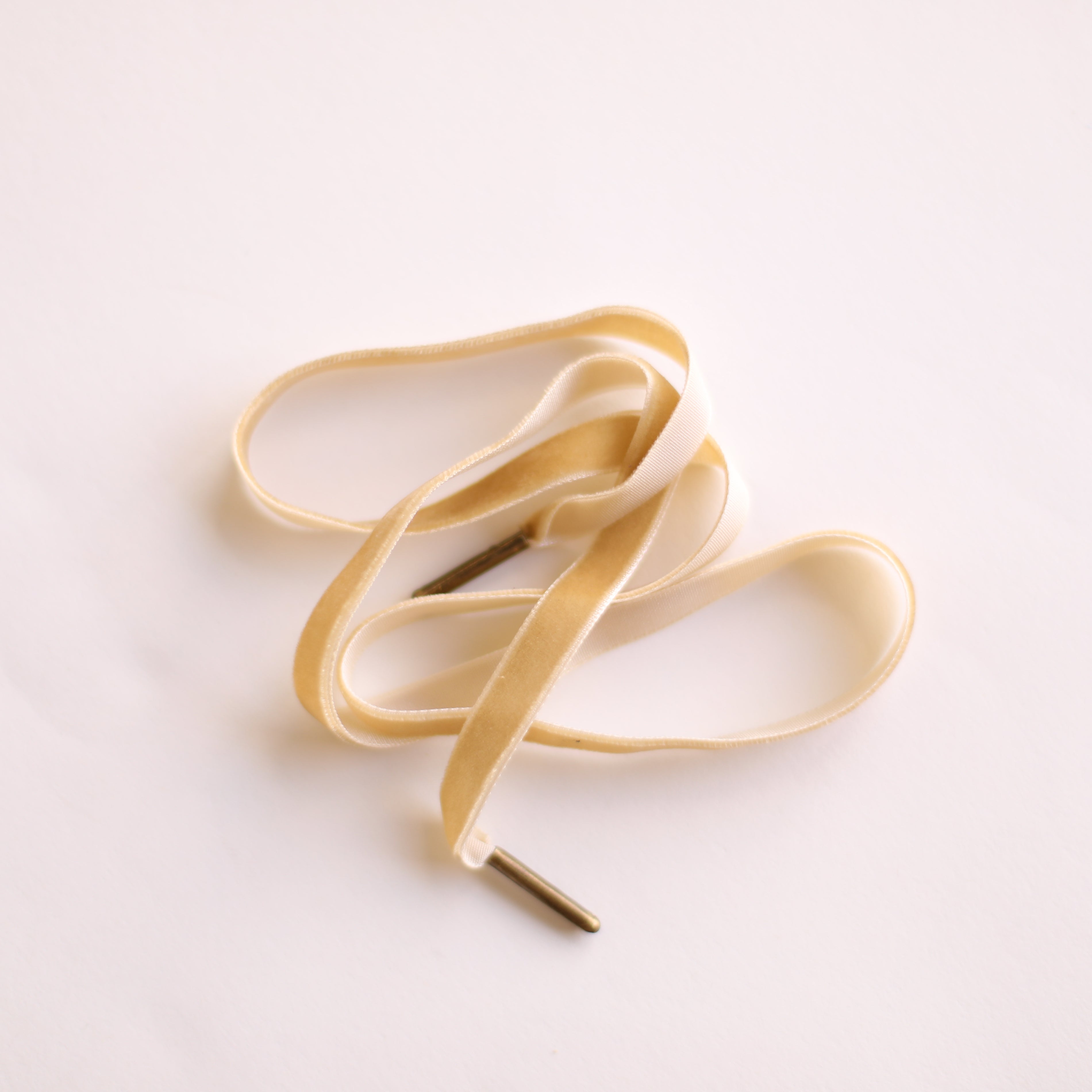 Luxury Champagne Velvet Shoe Laces - Elegant & Soft Dress Shoe Accessories for Formal Events, Weddings & Special Occasions