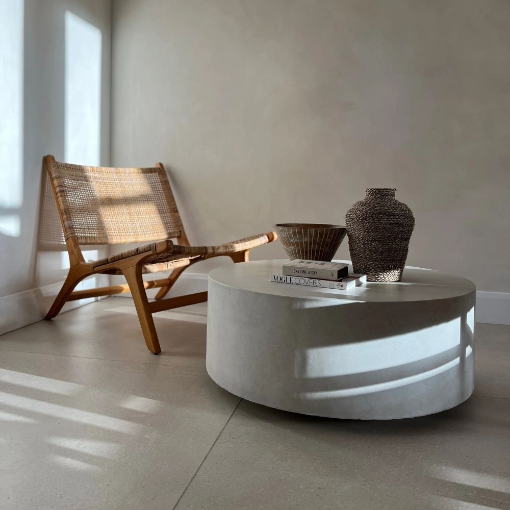 Modern White Concrete Coffee Table 80cm - Indoor & Outdoor Use - Perfect for Patio, Garden, and Living Room Decor
