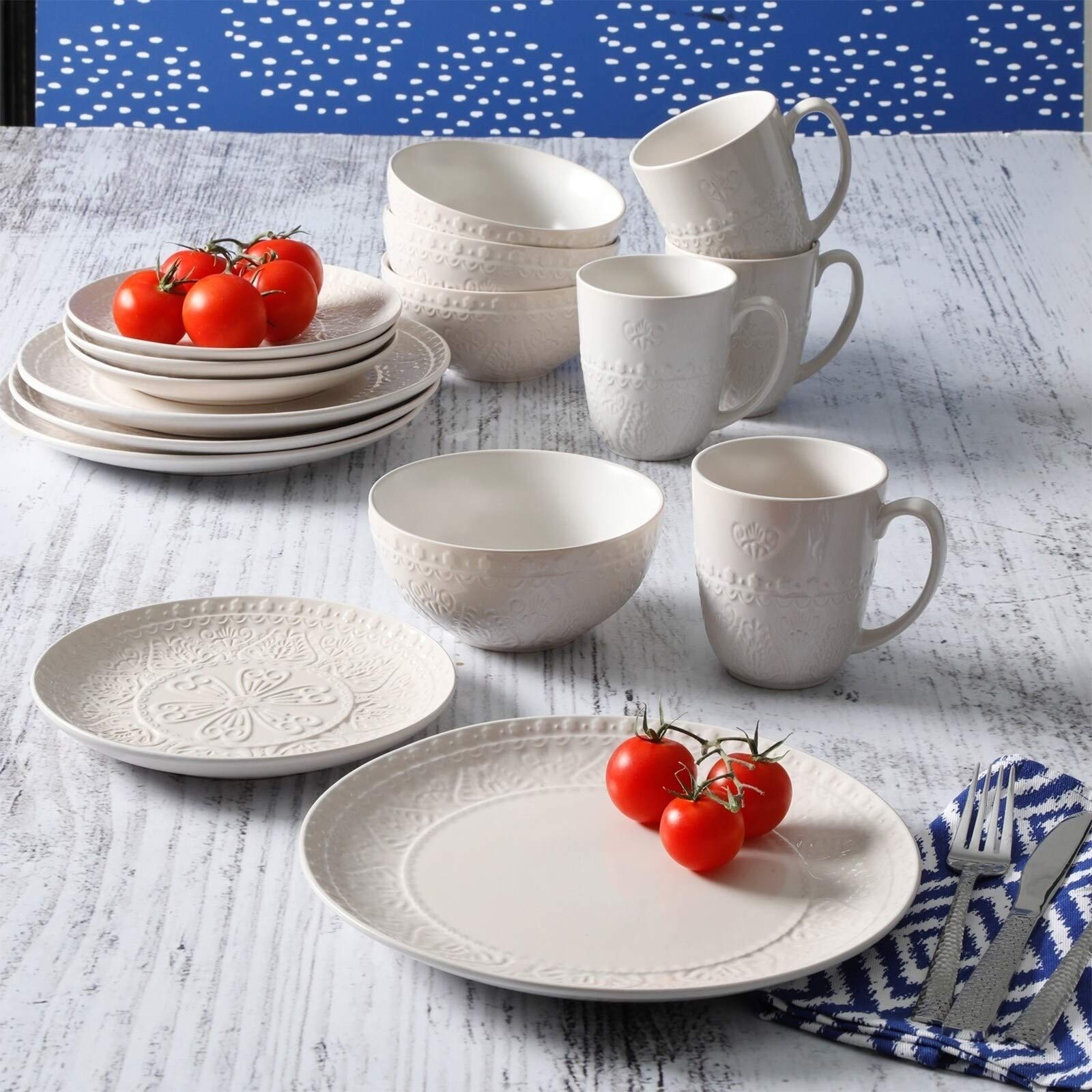 16-Piece Stoneware Dinnerware Set in Cream with Vines & Leaves Design - Microwave Safe, Dishwasher Safe - Perfect for Casual Dining, Family Gatherings & Everyday Use