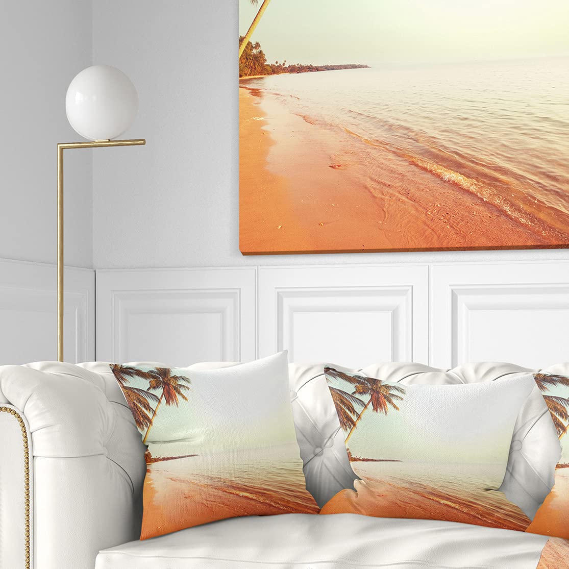 DesignQ CU12404 18x18 Inch White Decorative Pillow Cushion - Perfect for Sofa, Bed & Home Decor